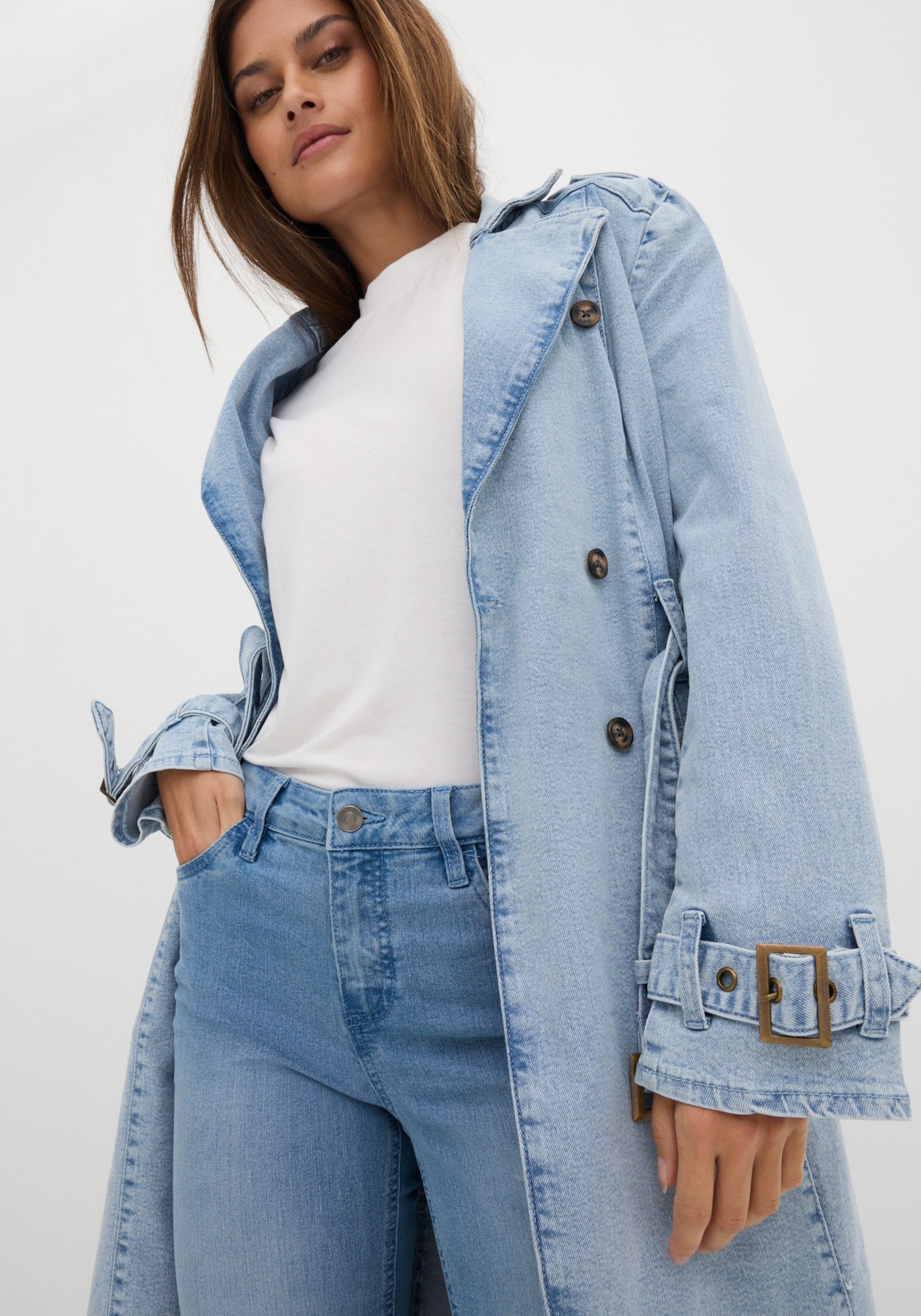 bonprix Jeans à pattes d'eph »Flared Jeans Mid Waist, Stretch« 5-Pocket-Style, aus Baumwolle, Polyester und Elasthan, Mid Waist