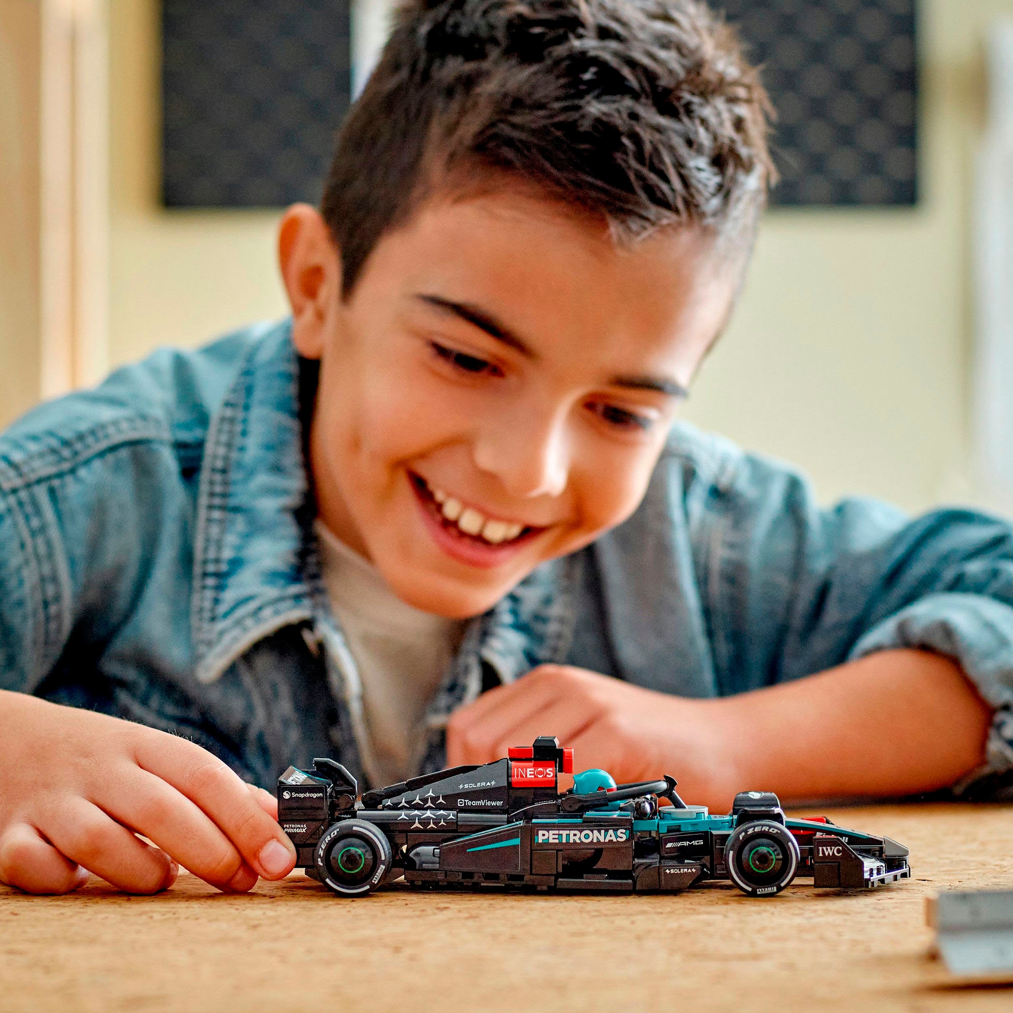 LEGO® Konstruktionsspielsteine »Mercedes-AMG F1® W15 Rennauto (77244), LEGO® Speed Champions« Made in Europe