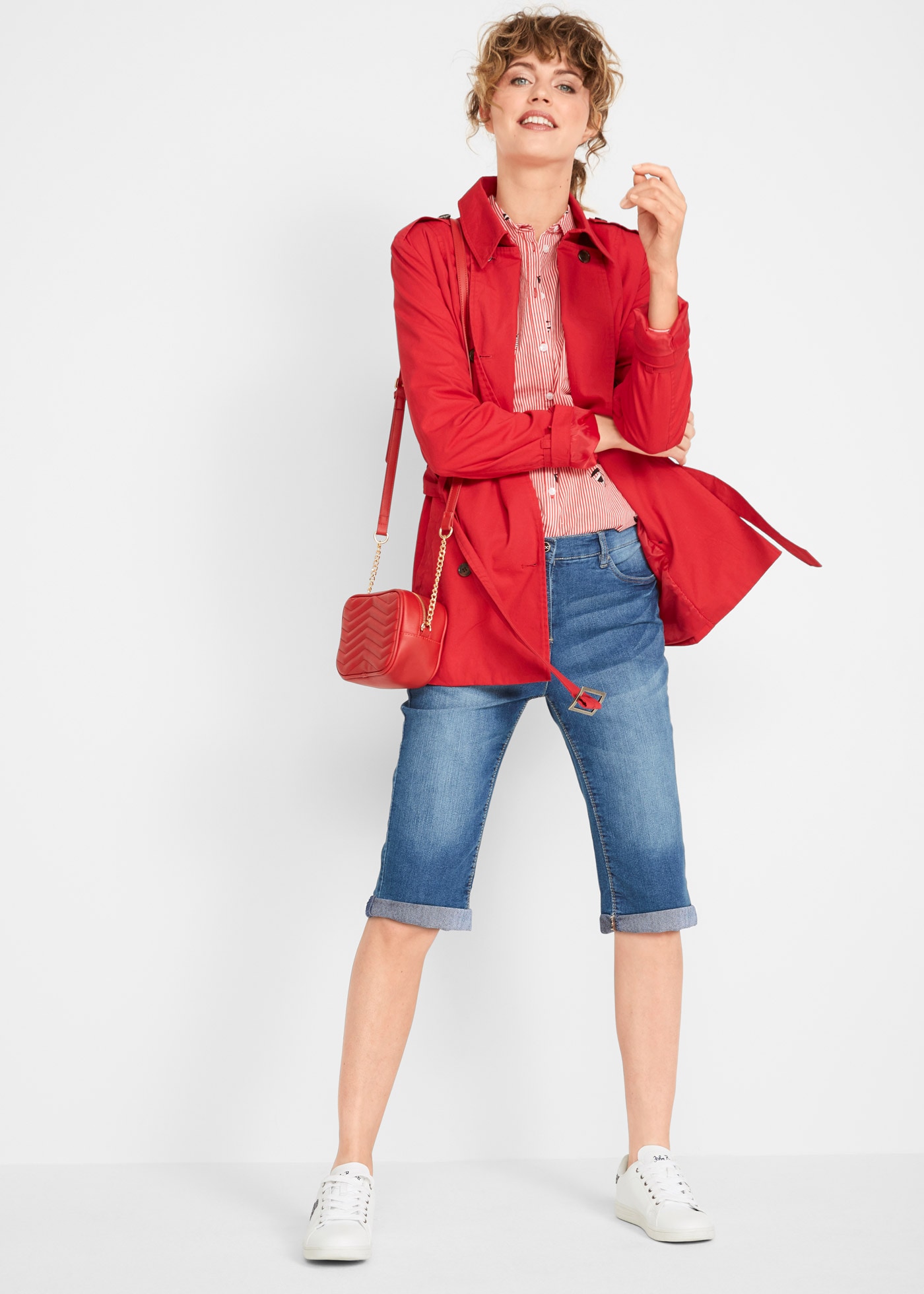 bonprix Bermuda »Jeans Bermuda Mid Waist mit gekrempeltem Saum«  aus Stretchstoff, mit Knopf- und Zipperverschluss, Regular Fit