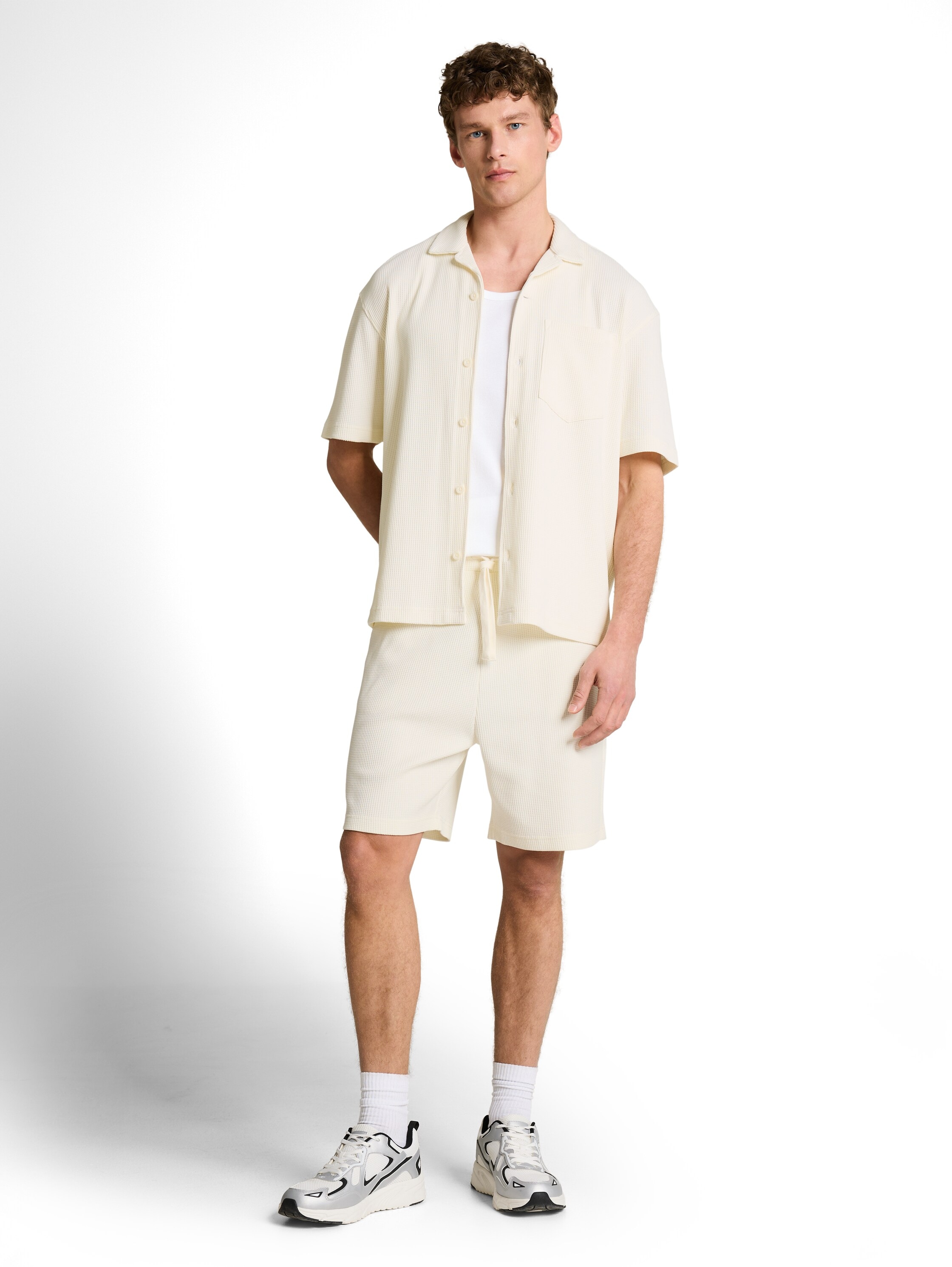 TOM TAILOR Denim Short de détente  aspect structuré