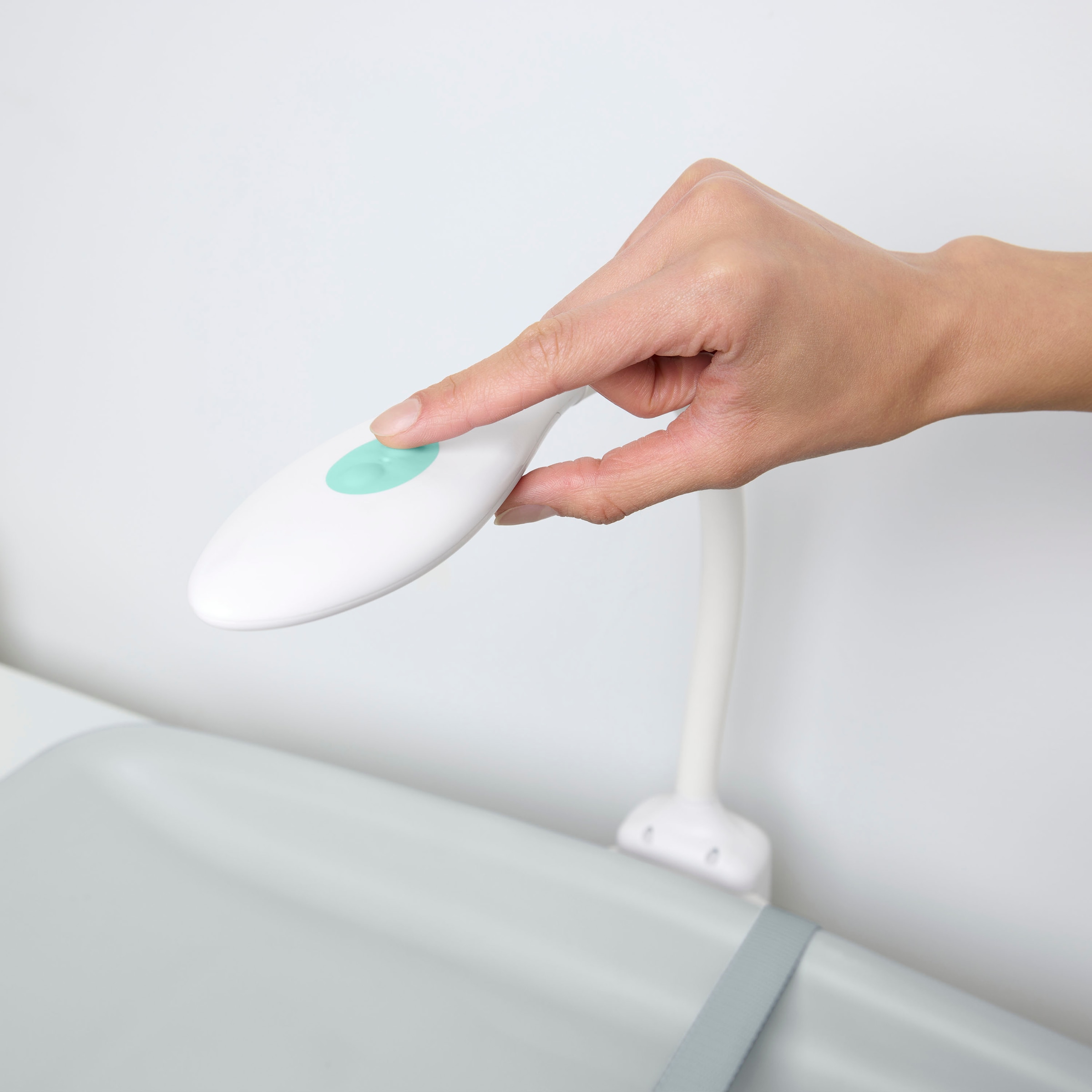 ingenuity Wickelauflage »Day & Night Sylvi Changing Pad« inkl. Nachtlicht