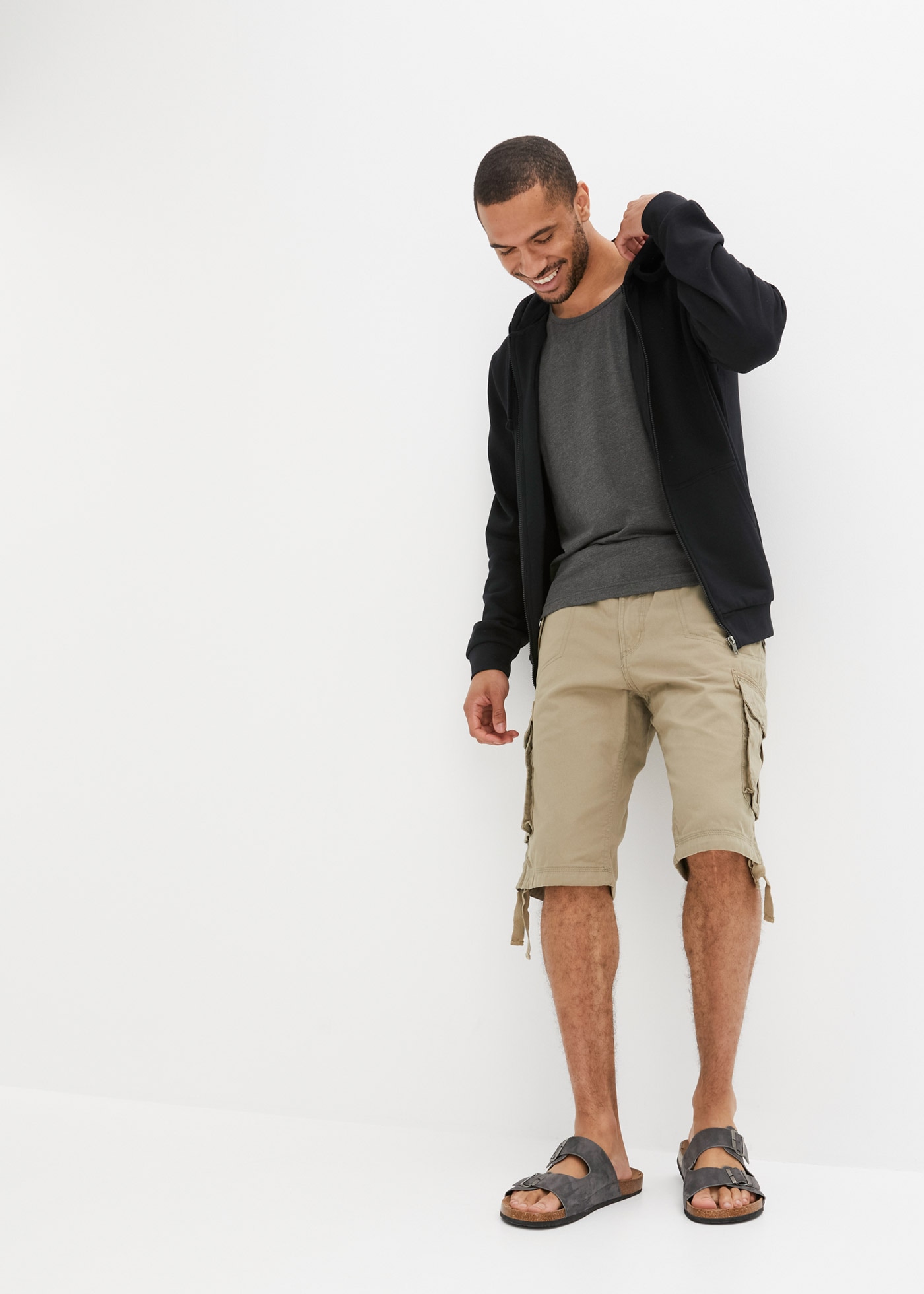 bonprix Tanktop Packung, 3, 3 Stk. Regular Fit, lässiges ärmelloses Design, Rundhalsausschnitt