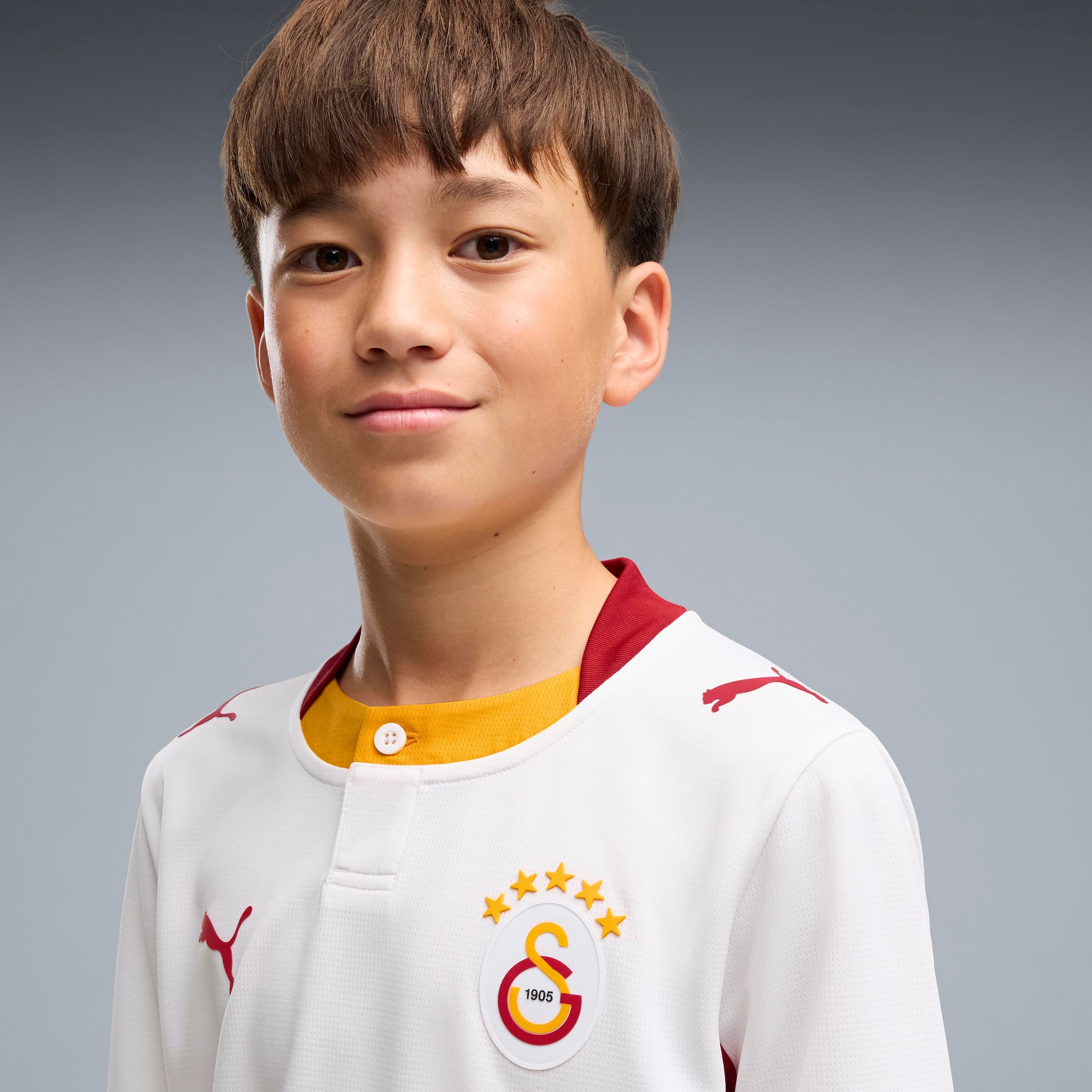 PUMA Fussballtrikot »GSK THIRD JERSEY REPLICA JR« für Kinder, leichtes Material