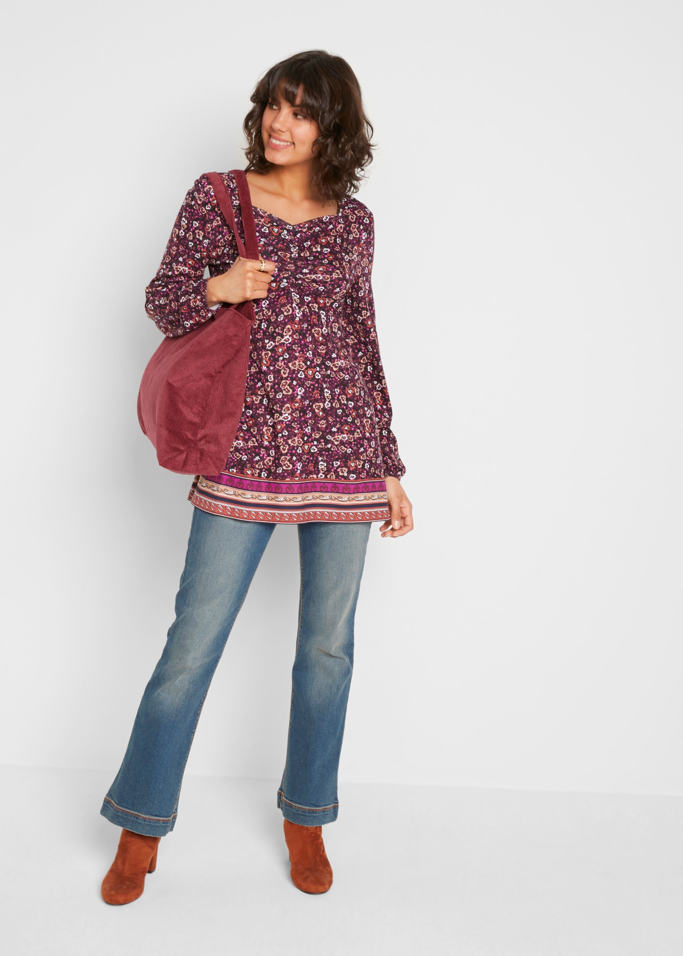 bonprix T-shirt long mit geblümtem Jerseyshirt, Regular Fit