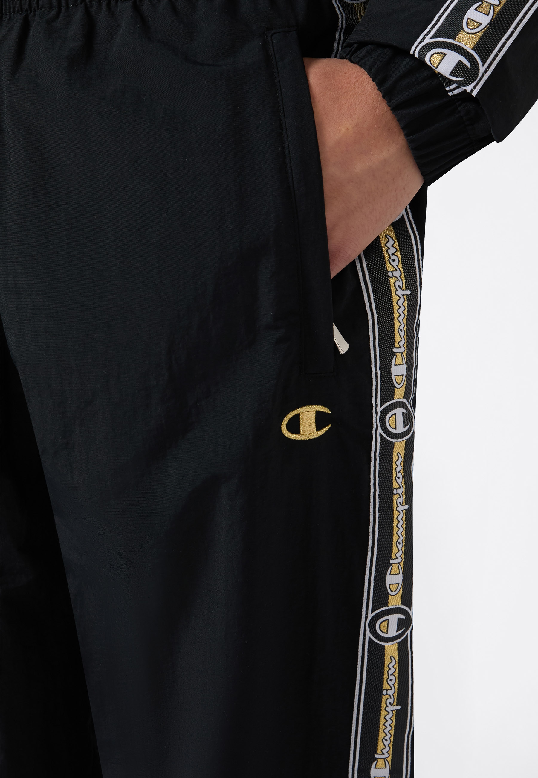 Champion Pantalon de survêtement »SPORTWEAR OPEN HEM PANTS Loose Fit Nylon«  mit sportlicher Optik, aus Polyamid