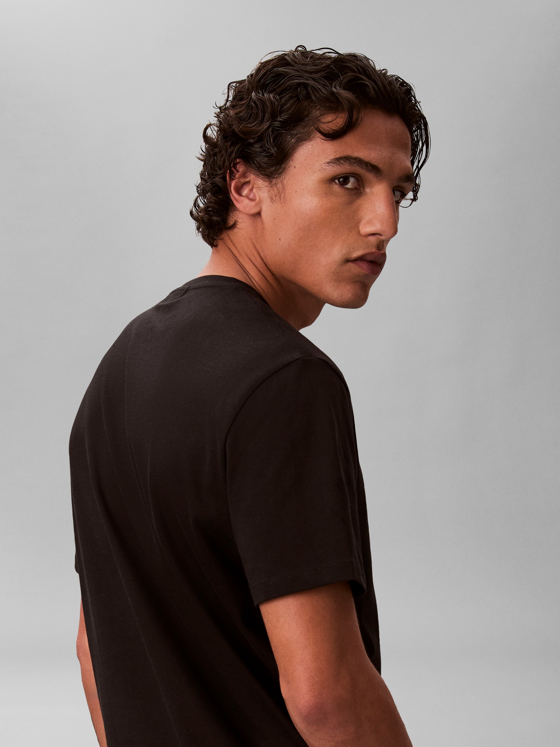 Calvin Klein Jeans T-shirt »SS CLASSIC MONOGRAM TEE 2PK« 2 cuis Mit Rundhalsausschnitt, regular fit