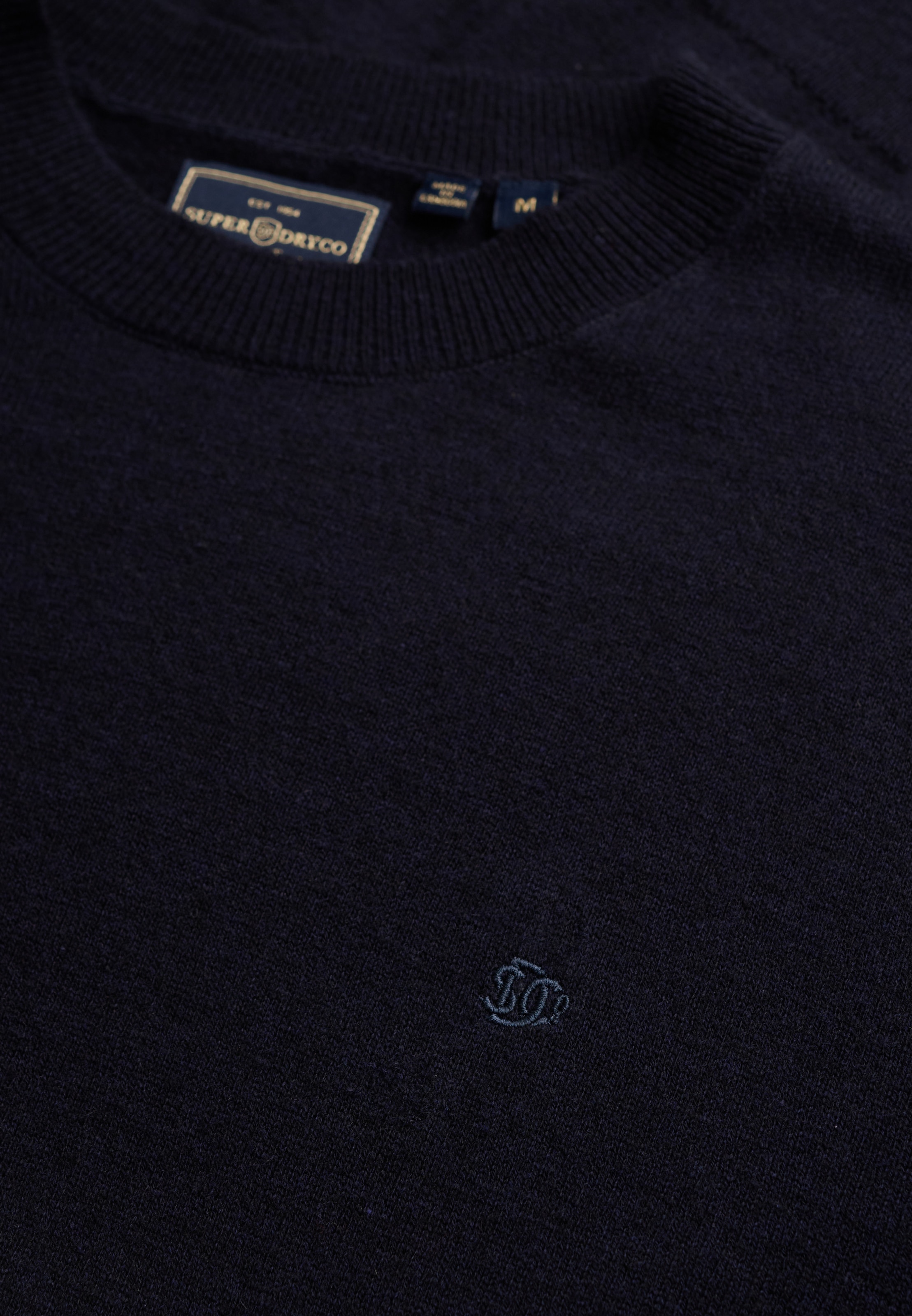 Superdry Pull à col rond »ESSENTIAL LW WOOL BLEND JUMPER« Mélange de coton, coupe slim