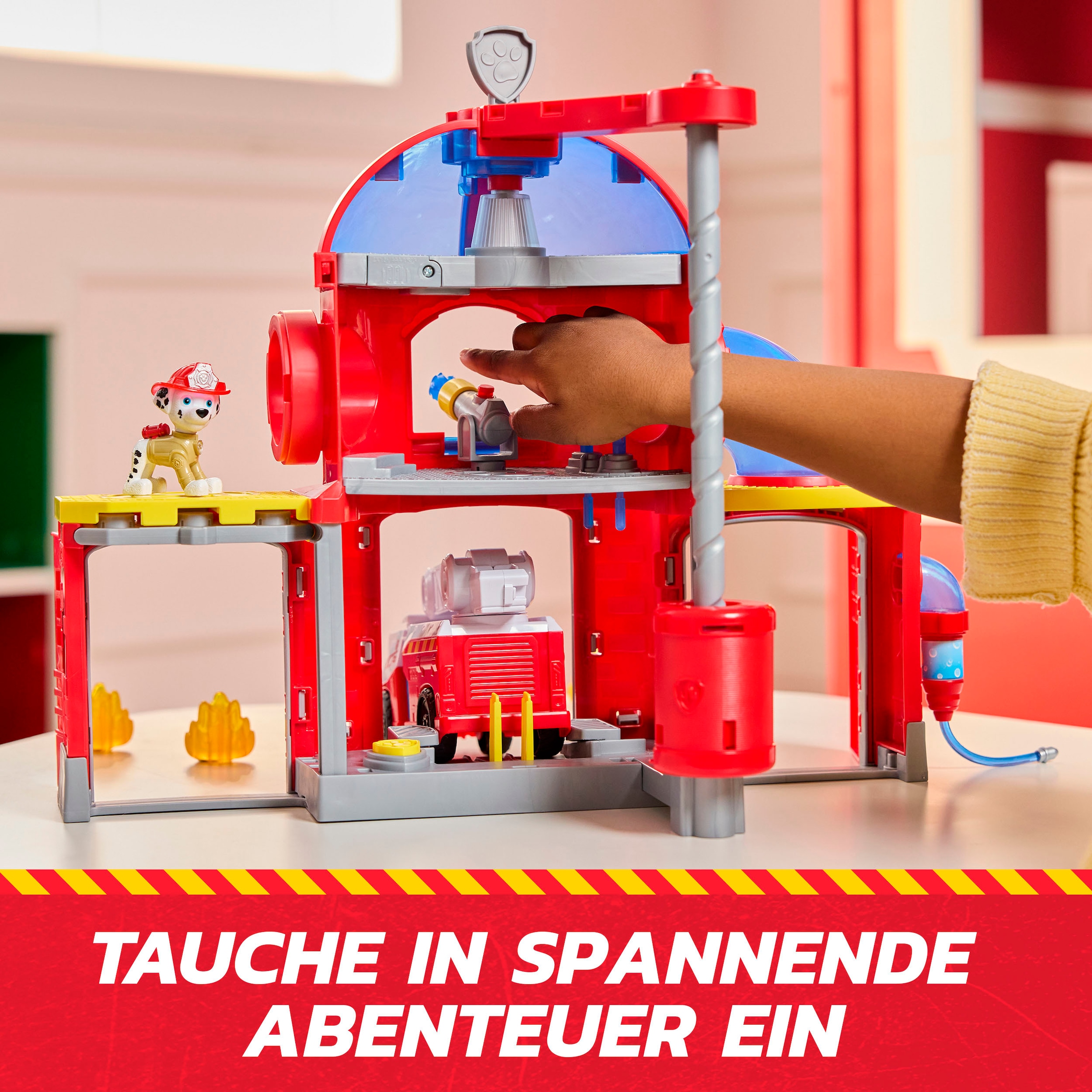 Spin Master Spiel-Feuerwehrwache »PAW Patrol Fire Rescue - Feuerwehr-Station« inkl. Marshall und Fahrzeug; mit Licht- und Soundeffekten
