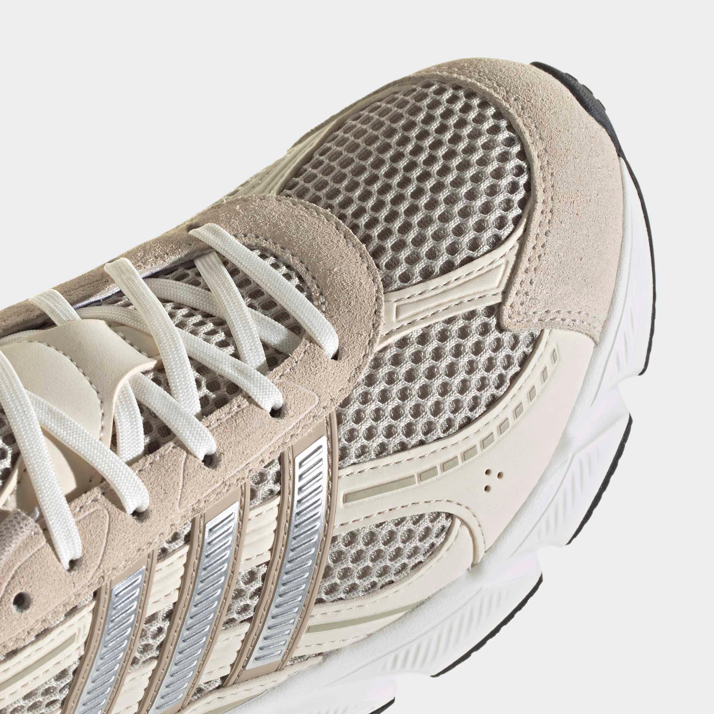 adidas Sportswear Sneakers »TECHNOCHAOS 2000«  inspiré du design de l'adistar control