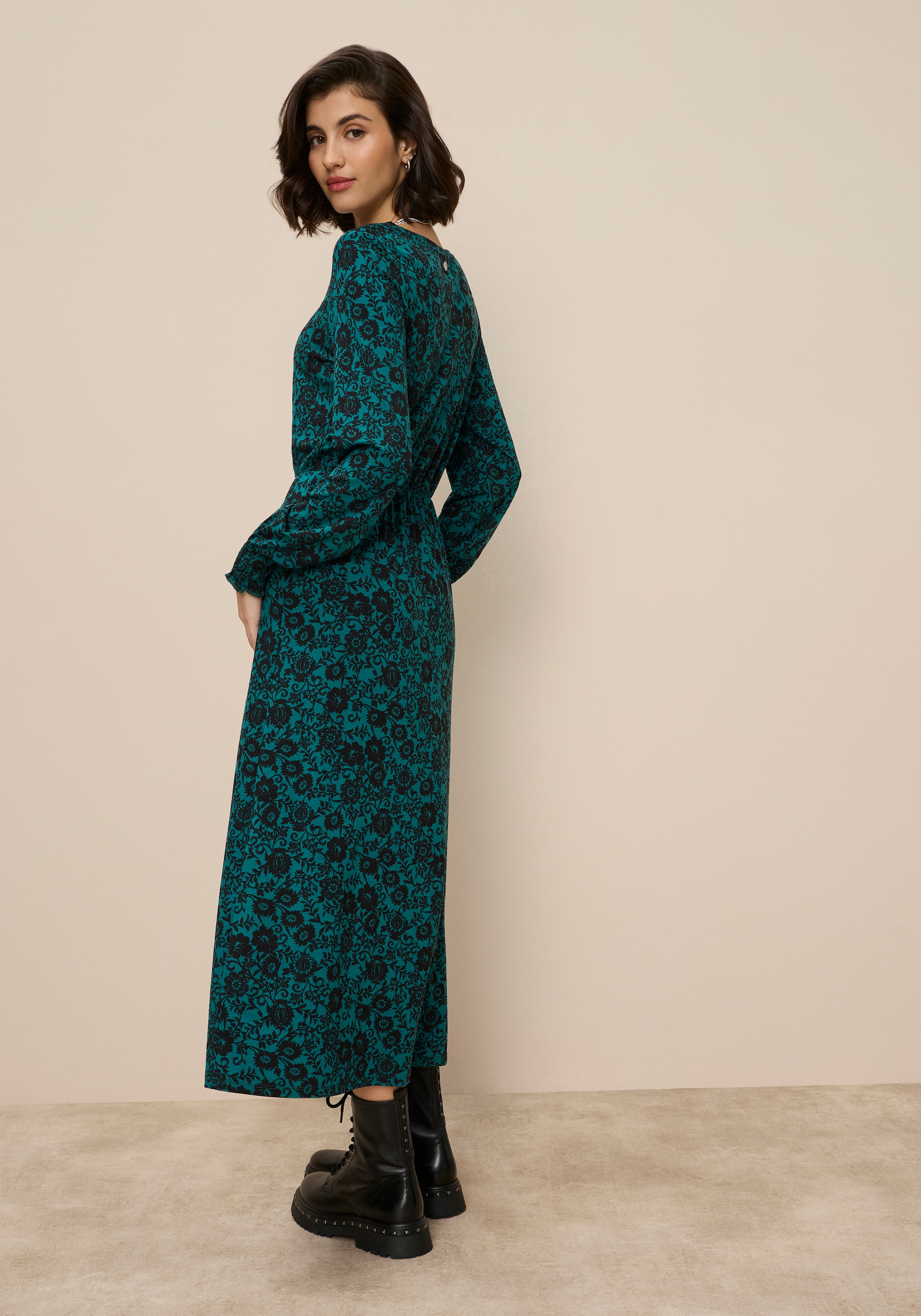 Tamaris Maxi robe aus Jersey-Material, für Casualmode und Herbstmode, feminin