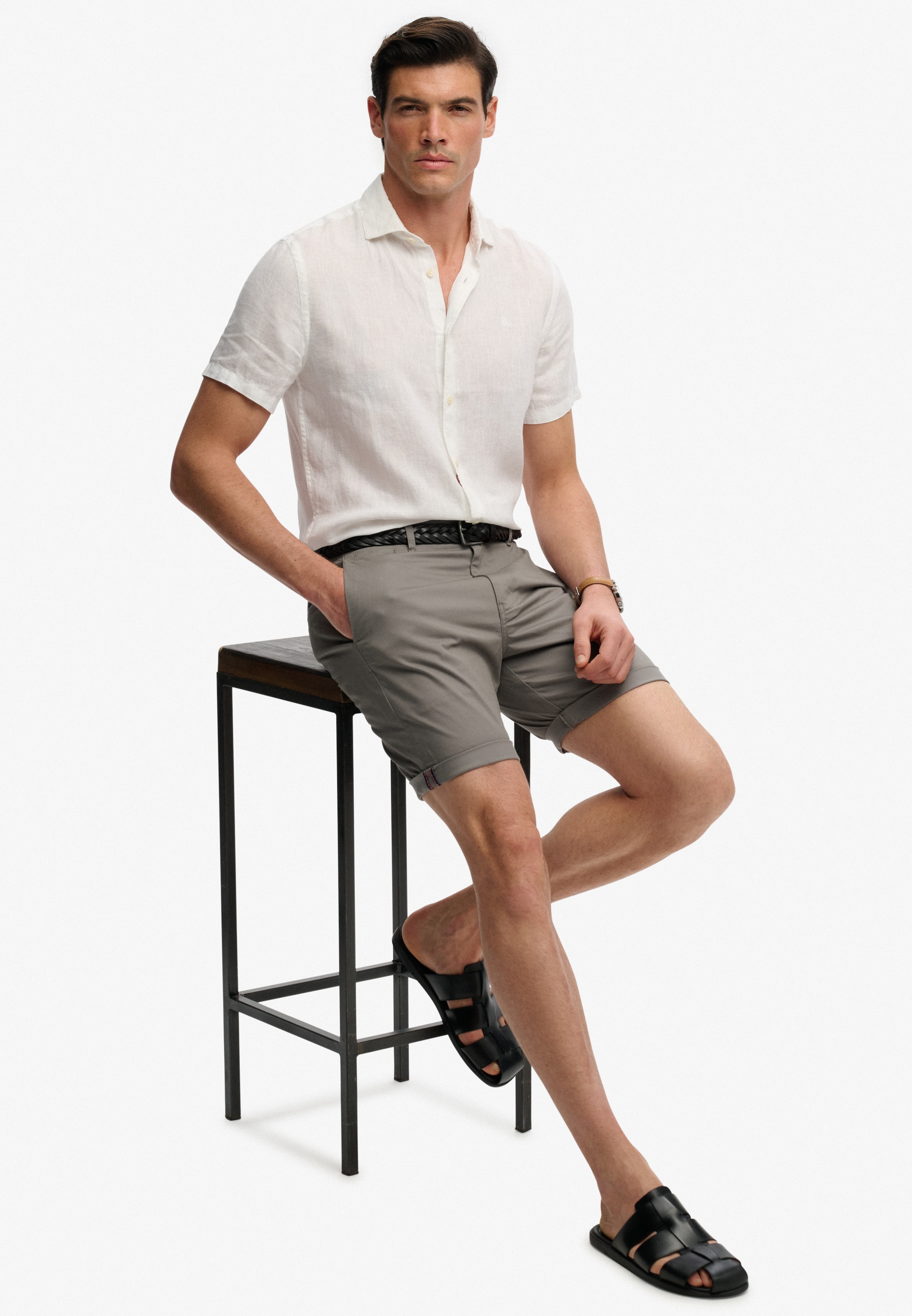 Superdry Short en chino »PREMIUM REGULAR CHINO SHORT«  mélange de coton avec élasthanne, Relaxed Fit, uni, longueur genou