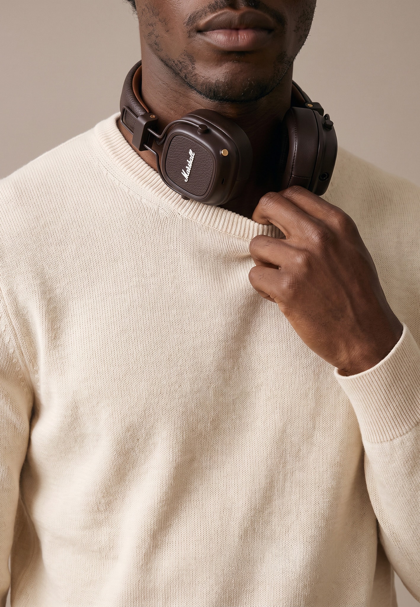 FYNCH-HATTON Pull en tricot avec broderie du logo