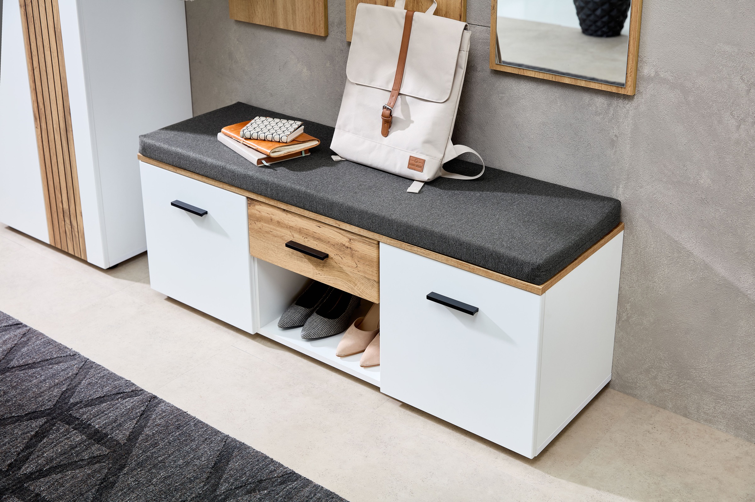Innostyle Banc »Sparks Schuhbank, 120x47x38cm (B/H/T)« 1 cuis tlg. 2 portes, 1 tiroir, 2 étagères, fermeture douce, 1 coussin d'assise