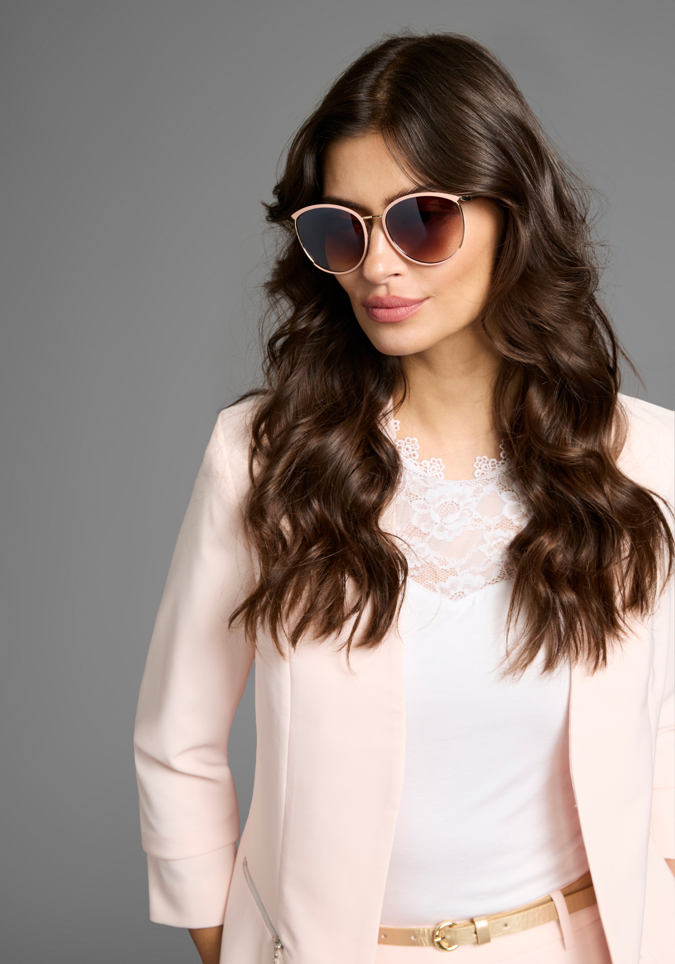 Laura Scott Sonnenbrille mit golffarbendem Vollrand und rosa Halbbesatz - NEW