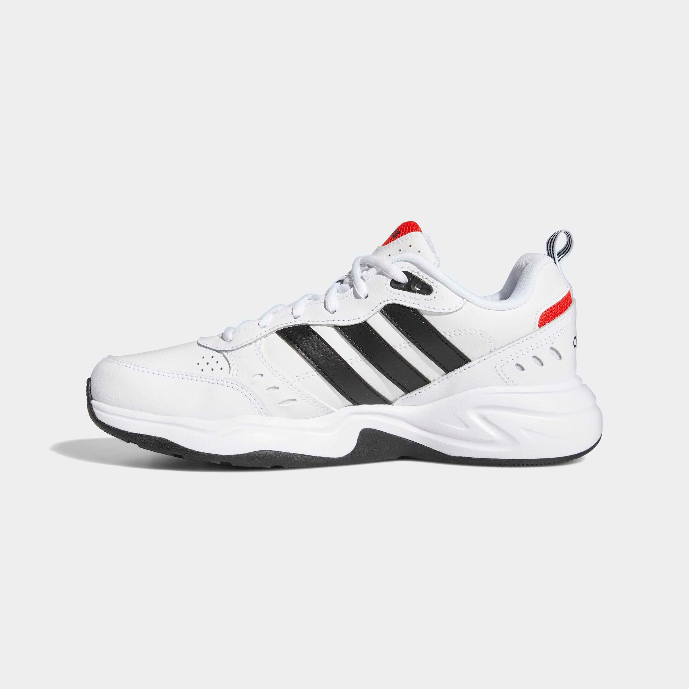 adidas Sportswear Sneakers »STRUTTER«