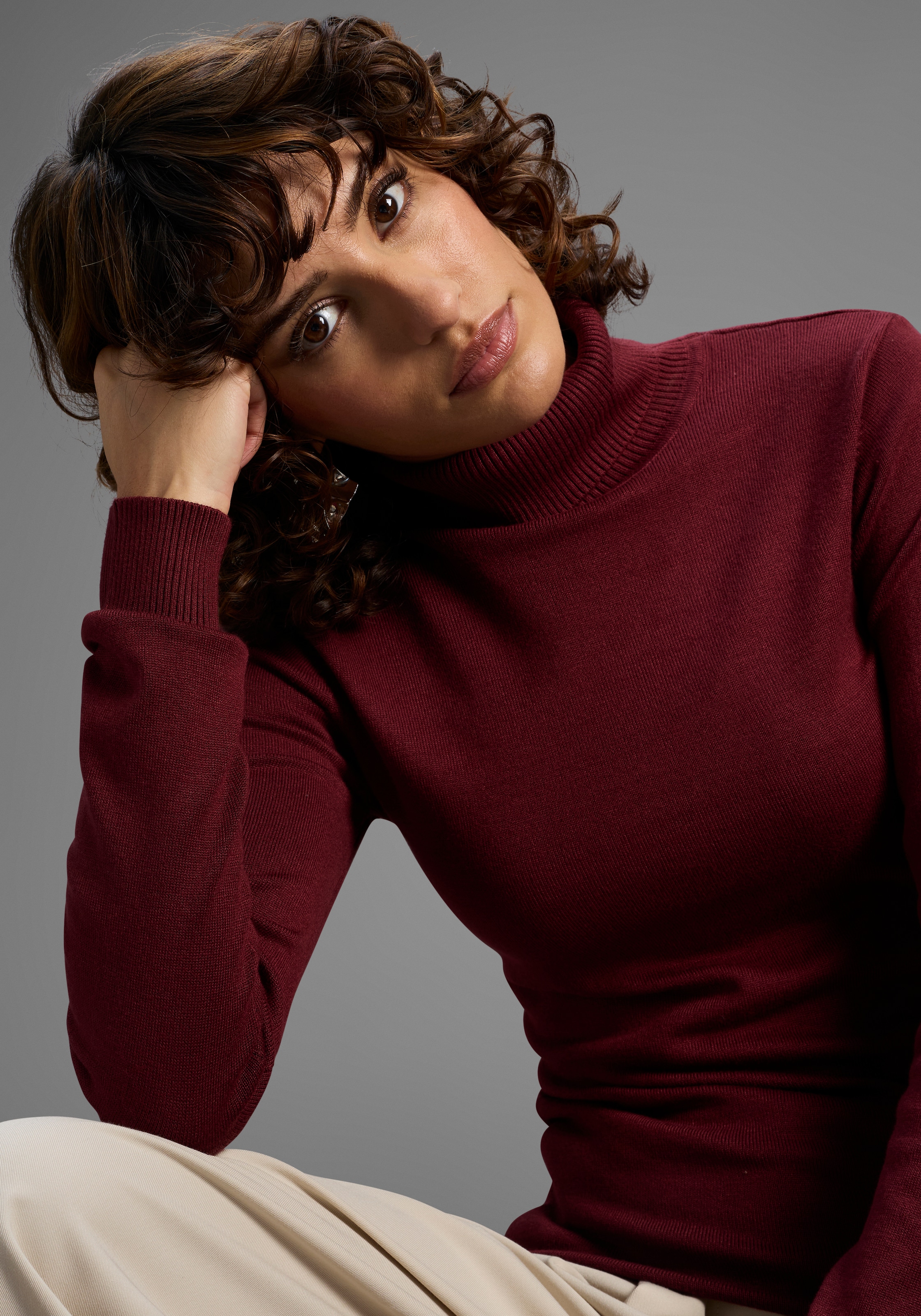 Laura Scott Rollkragenpullover Feinstrick in figurbetonter Longform
