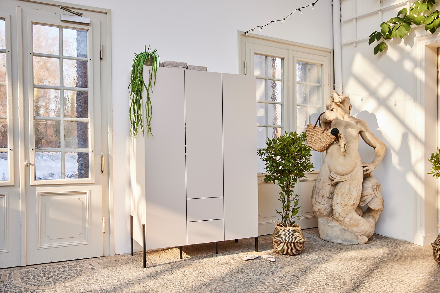 GOODproduct Kleiderschrank »Jukon, moderner Kleiderschrank mit Metallfüssen« B/H/T 3-Türer: ca. 135/210/60 4-Türer ca: 180/210/60,  push to open Funktion, passend zur JUKON Serie, viel Stauraum