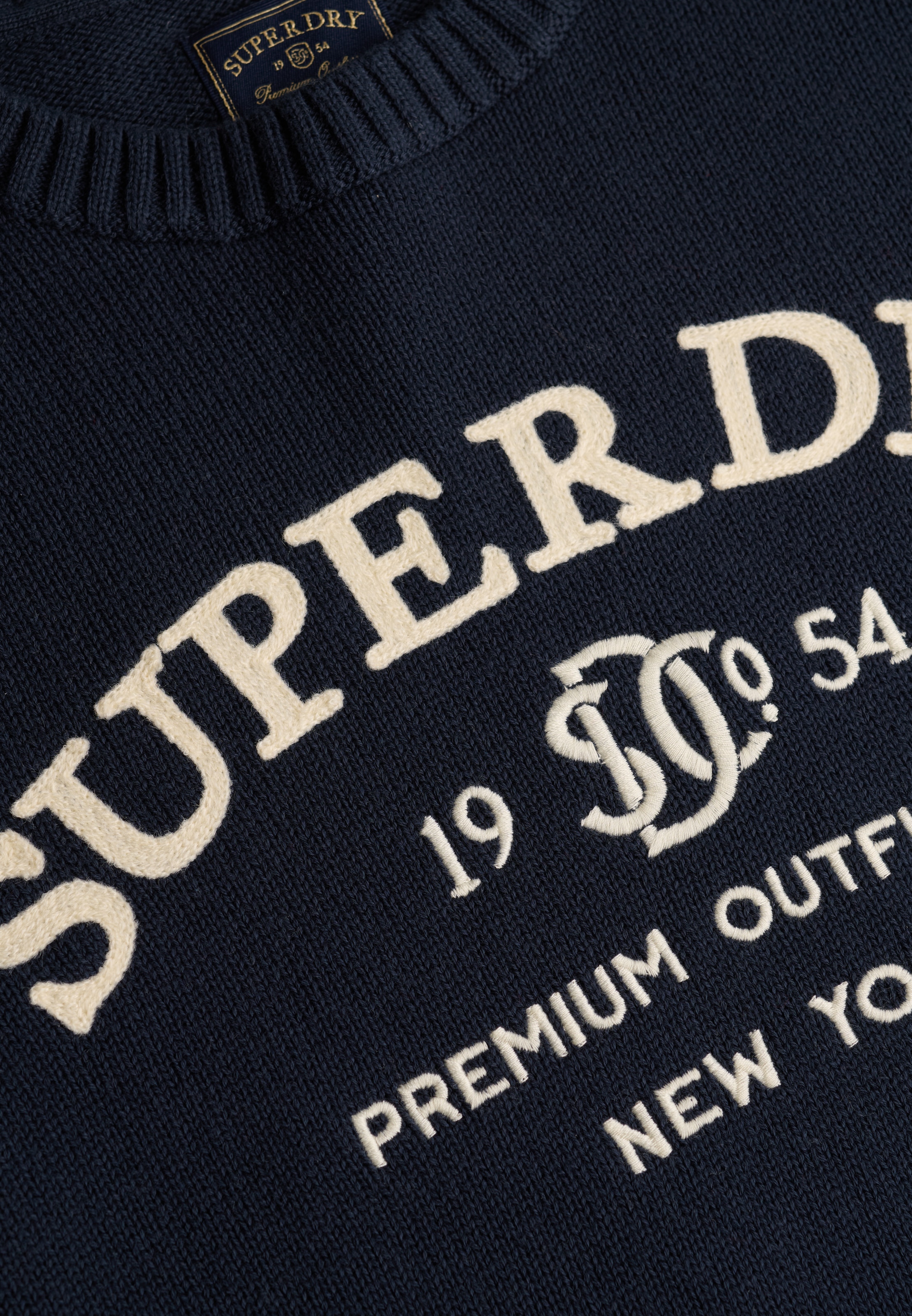Superdry Pull en tricot »HERITAGE GRAPHIC JUMPER« coton, avec broderie de haute qualité