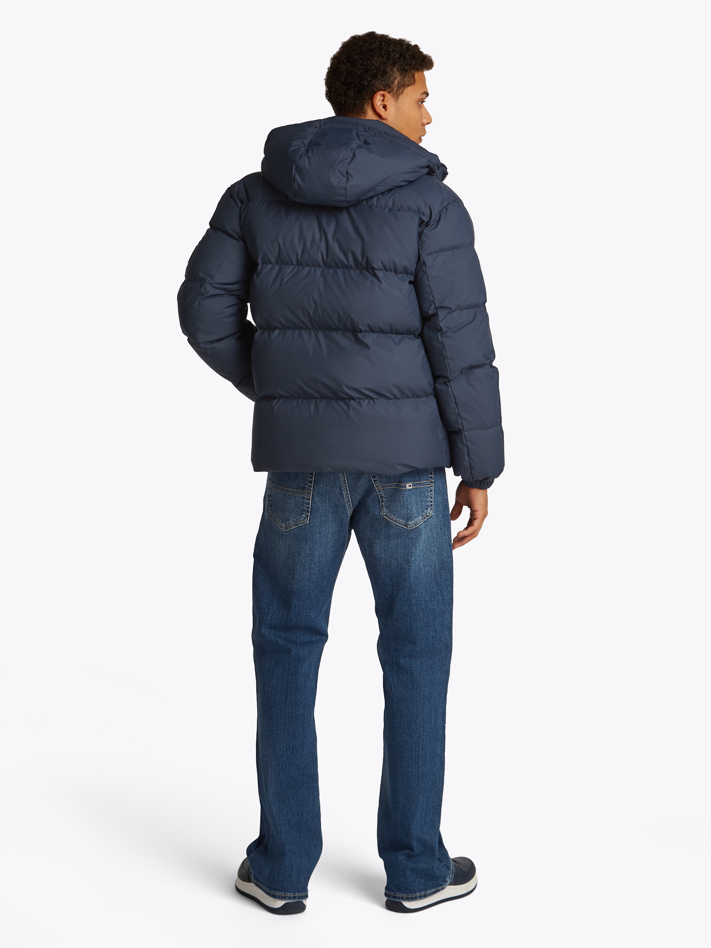 Tommy Jeans Veste matelassée »TJM ESSENTIAL DOWN JACKET EXT« mit Kapuze Winterjacke Outdoorjacke Gefüttert 2 in 1 Jacke abnehmbare Kapuze