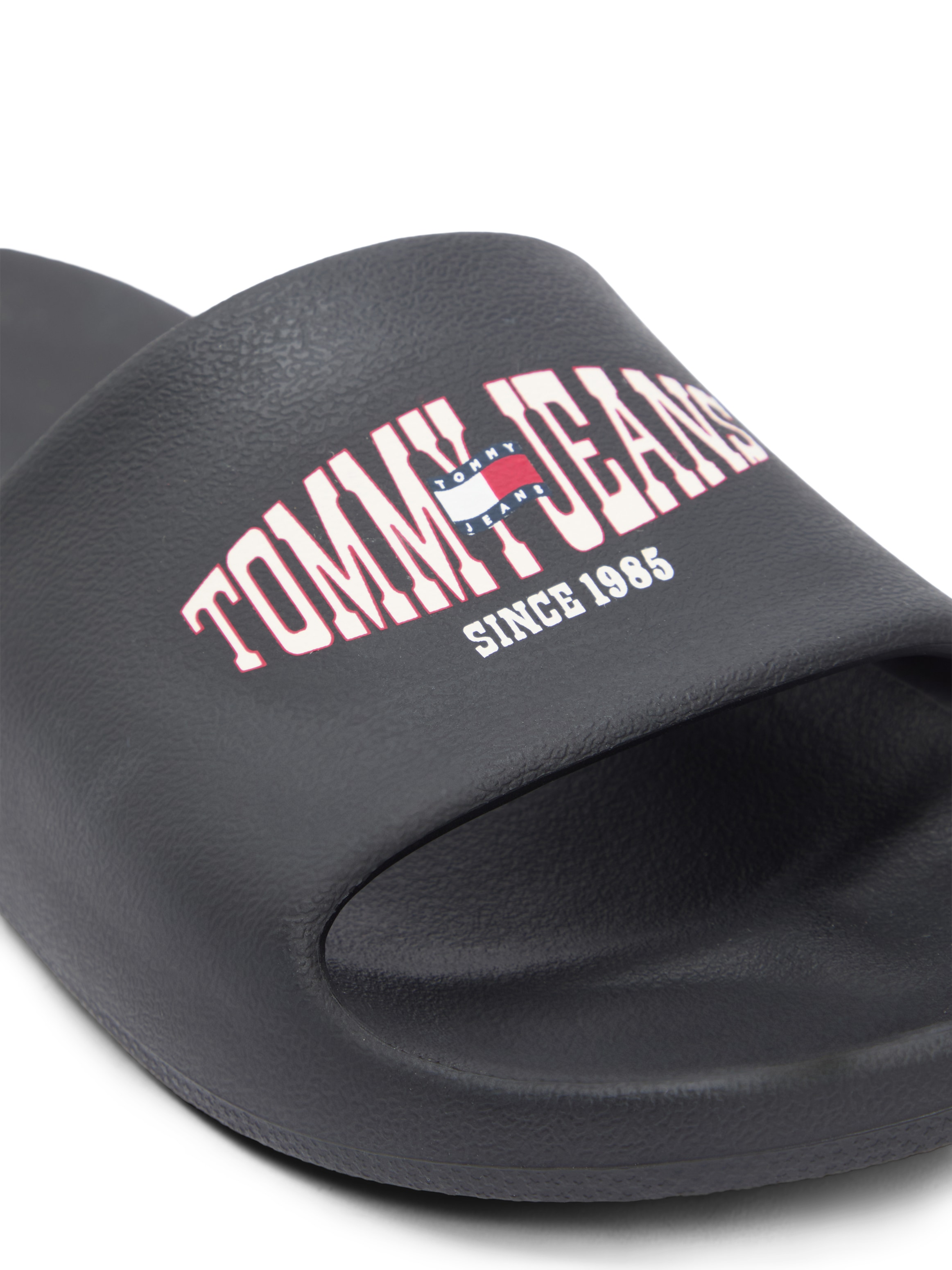 Tommy Jeans Pantolette »TJM INJECTED SANDAL«  chaussure d'été, chaussure de plage, ballerine avec emblème logo - forme étroite