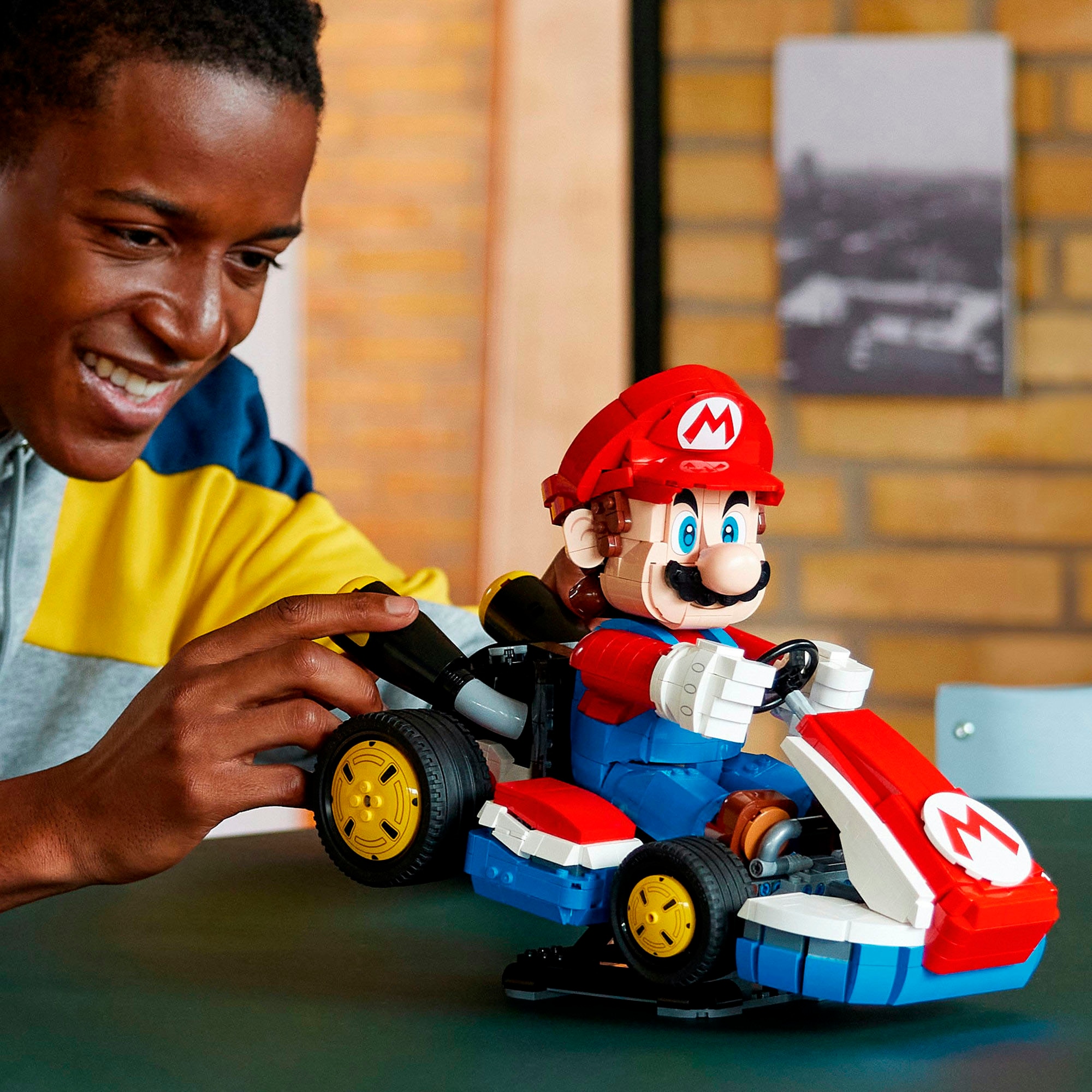 LEGO® Konstruktionsspielsteine »Mario Kart: Mario & Standard-Kart (72037), LEGO Super Mario« Made in Europe