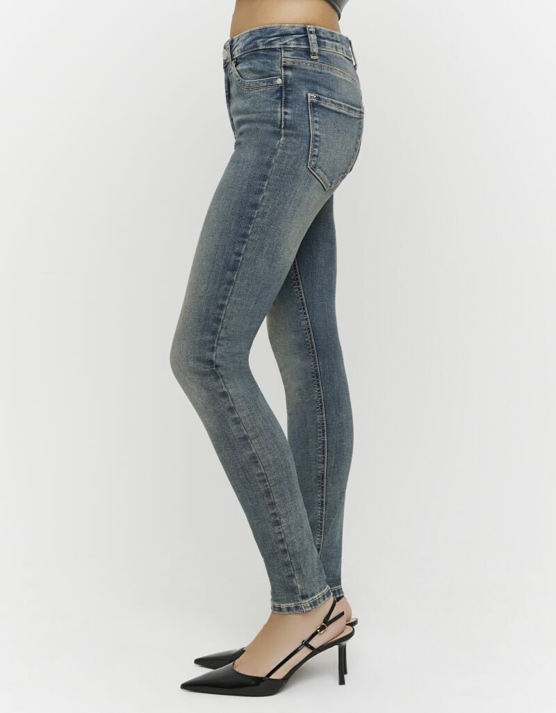 Tally Weijl Skinny-fit-Jeans »SPADESLAY« mit leichtem Stretch-Anteil, engem Bein und Mid-Waist