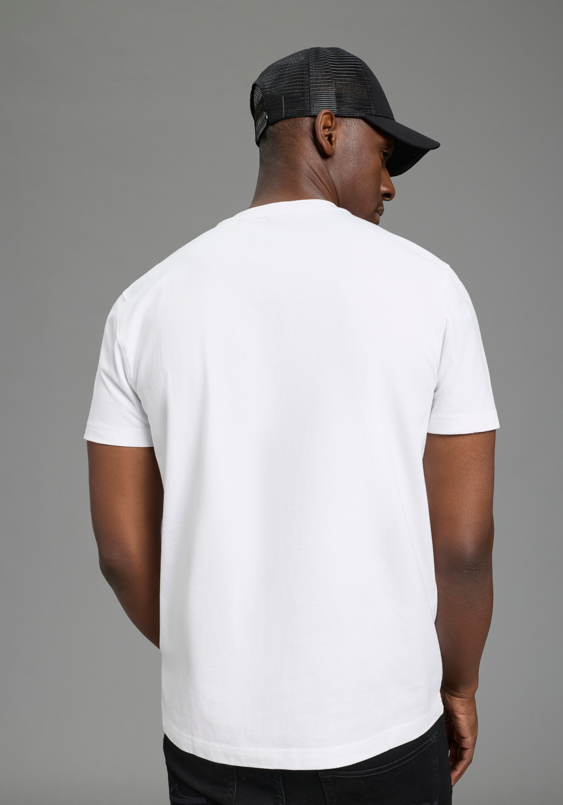 DELMAO Shirt à col rond »Neue Kollektion!« Kurzarm, mit Rundhalsausschnitt, normale Passform, Casual-Stil