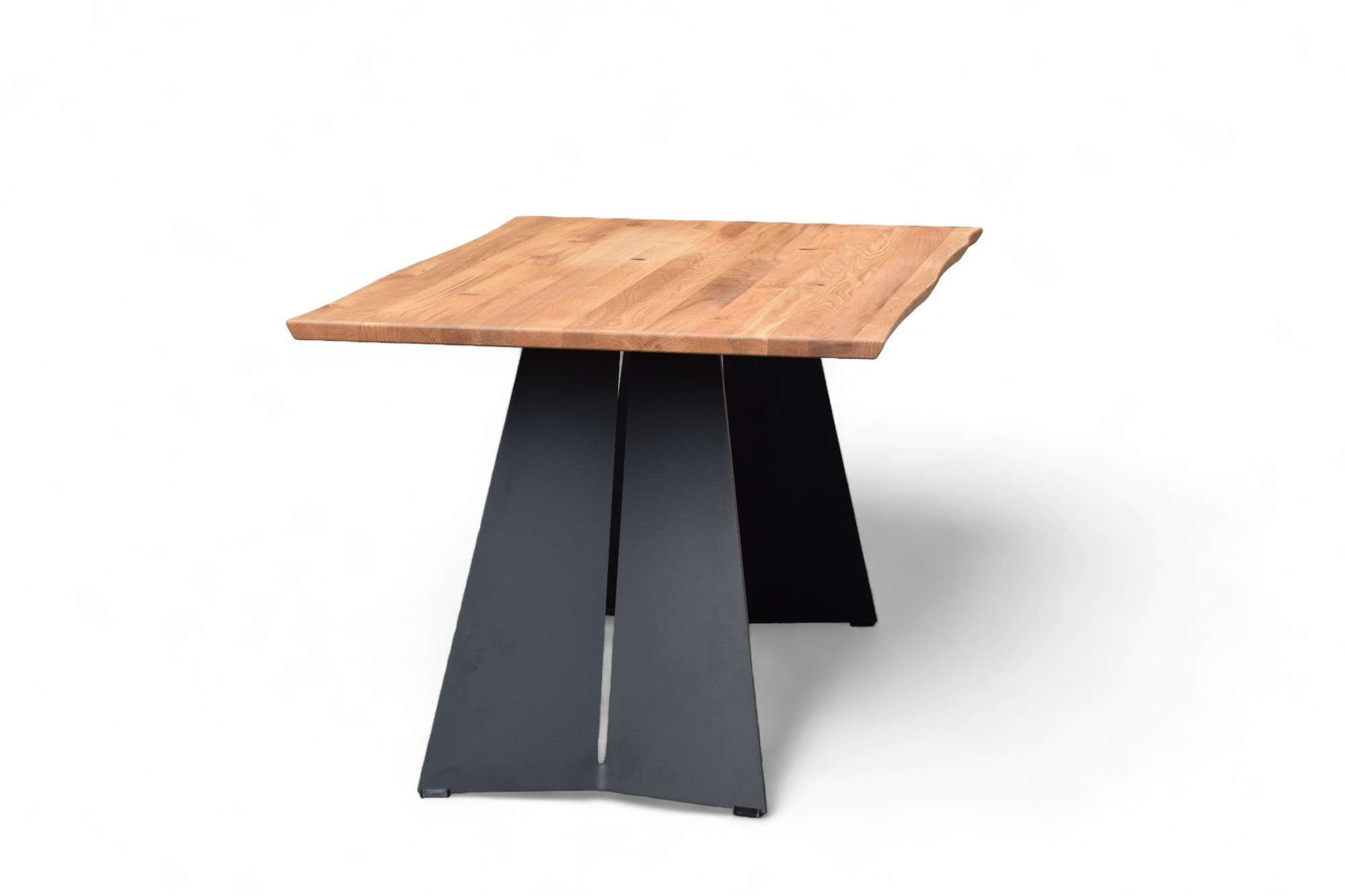 GOODproduct Esstisch »Winteregg Küchentisch, Metall-Wangengestell, Wildeiche massiv geölt« Baum Kante oder Schweizer Kante, erhältlich in 3 Grössen und 2 Farben