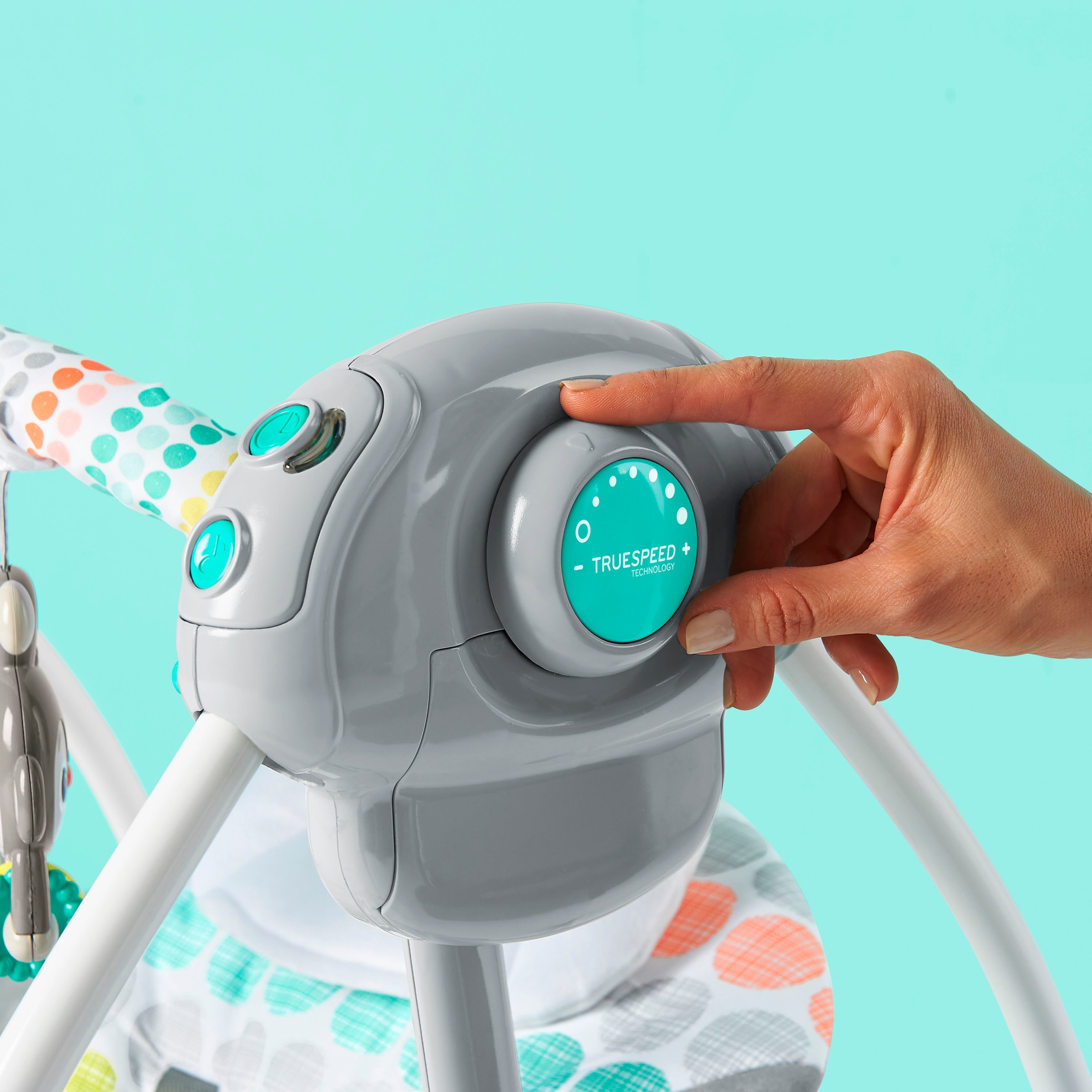 Bright Starts Babywippe »Whimsical Wild Portable Swing« bis 9 kg mit Sound-Effekt