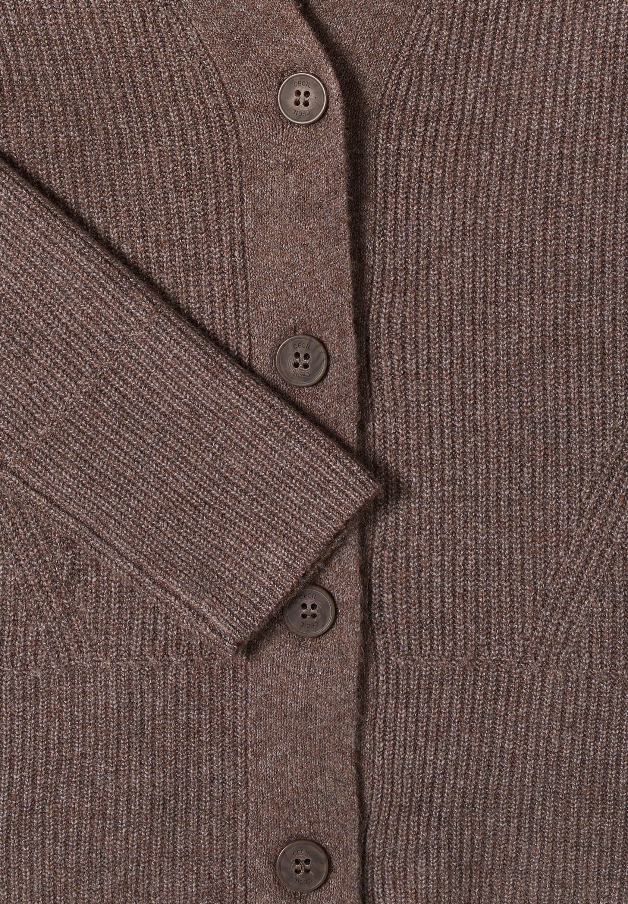 Cecil Cardigan mit Strukturdetail und Knopfleiste