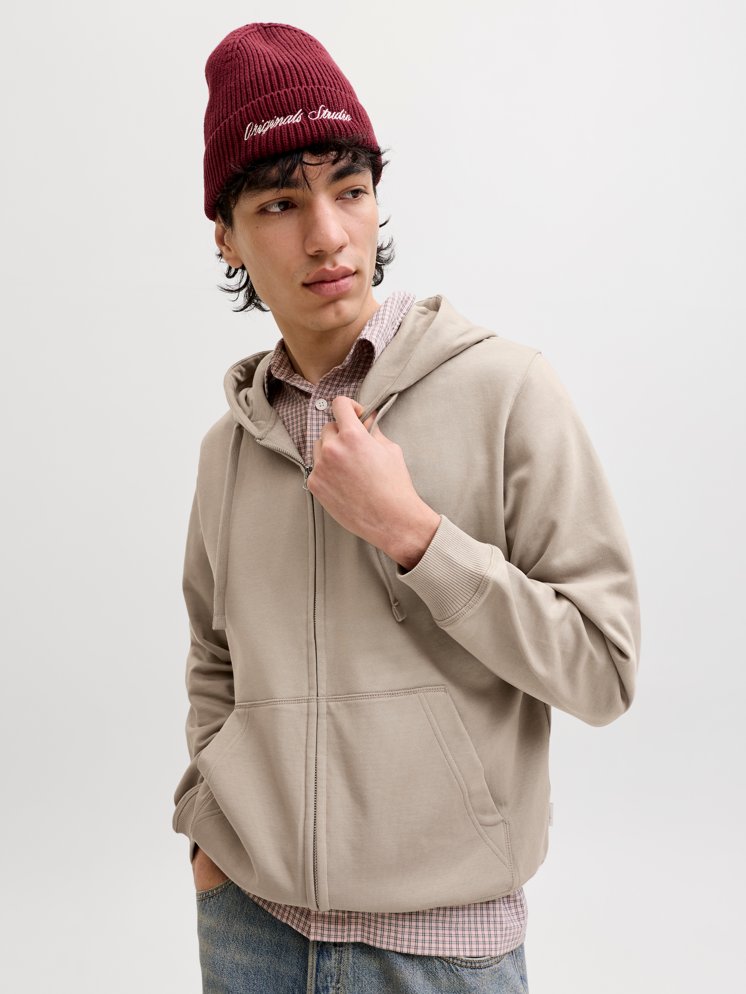 Jack & Jones Sweat à capuche »JORNORREBRO EMB SWEAT ZIP HOOD NOOS«, avec broderie
