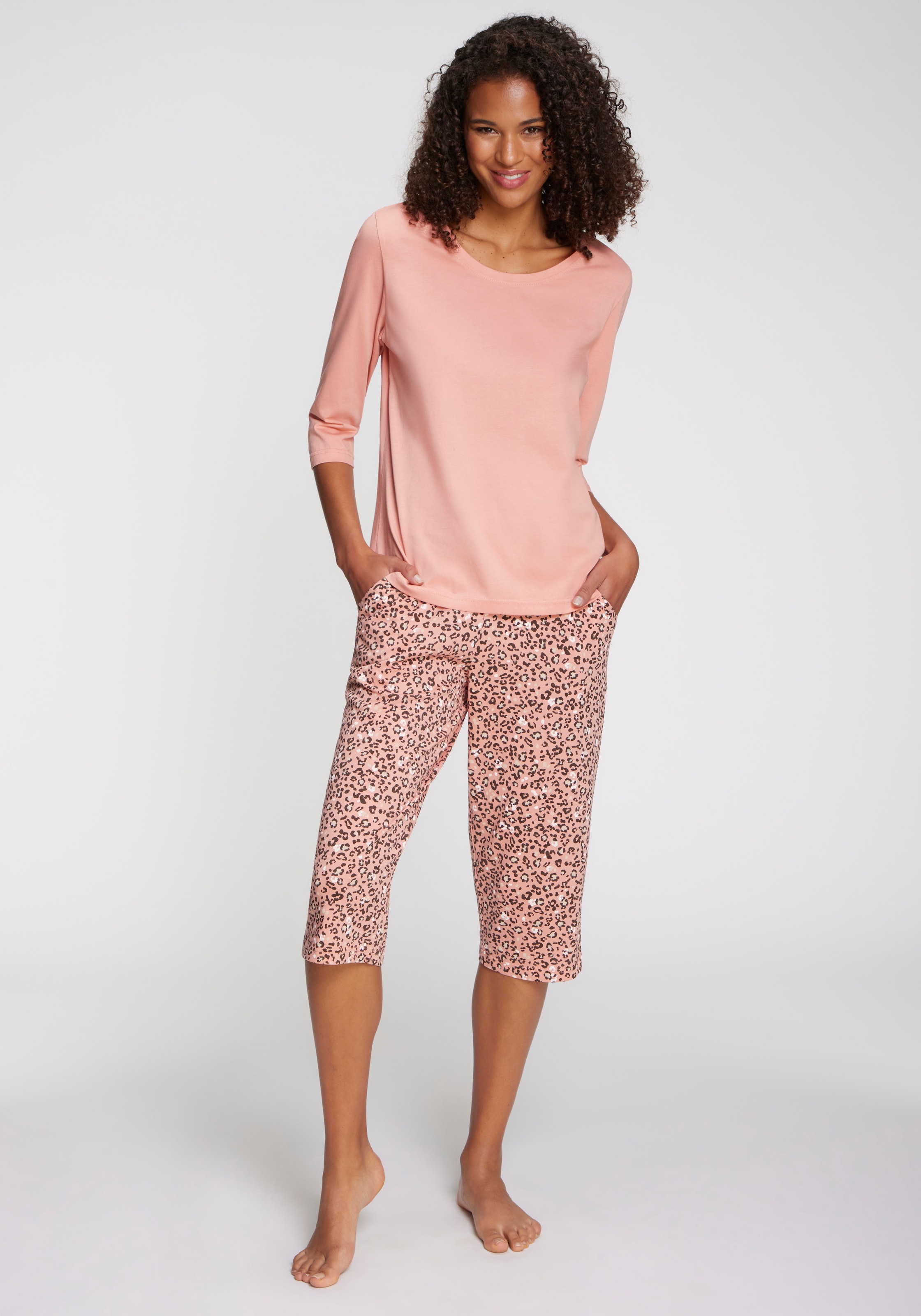 Vivance Dreams Pyjama capri 2-teilig, 2 pièces mit schönem Animalprint