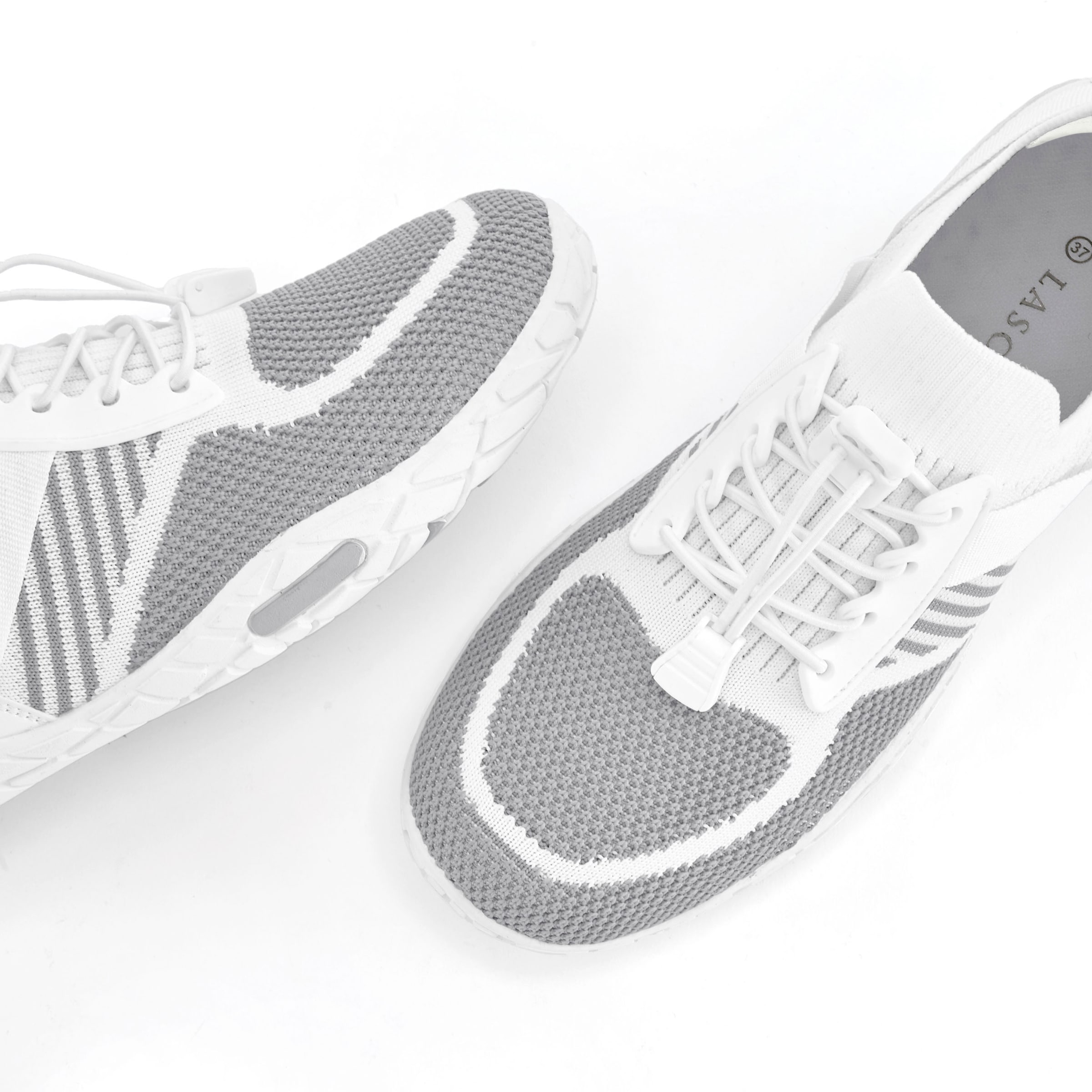 LASCANA Sneakers »Slip-On-Sneaker, Sommer Sneaker,«  Freizeitschuh, Halbschuh superleicht, flache flexible Sohle VEGAN