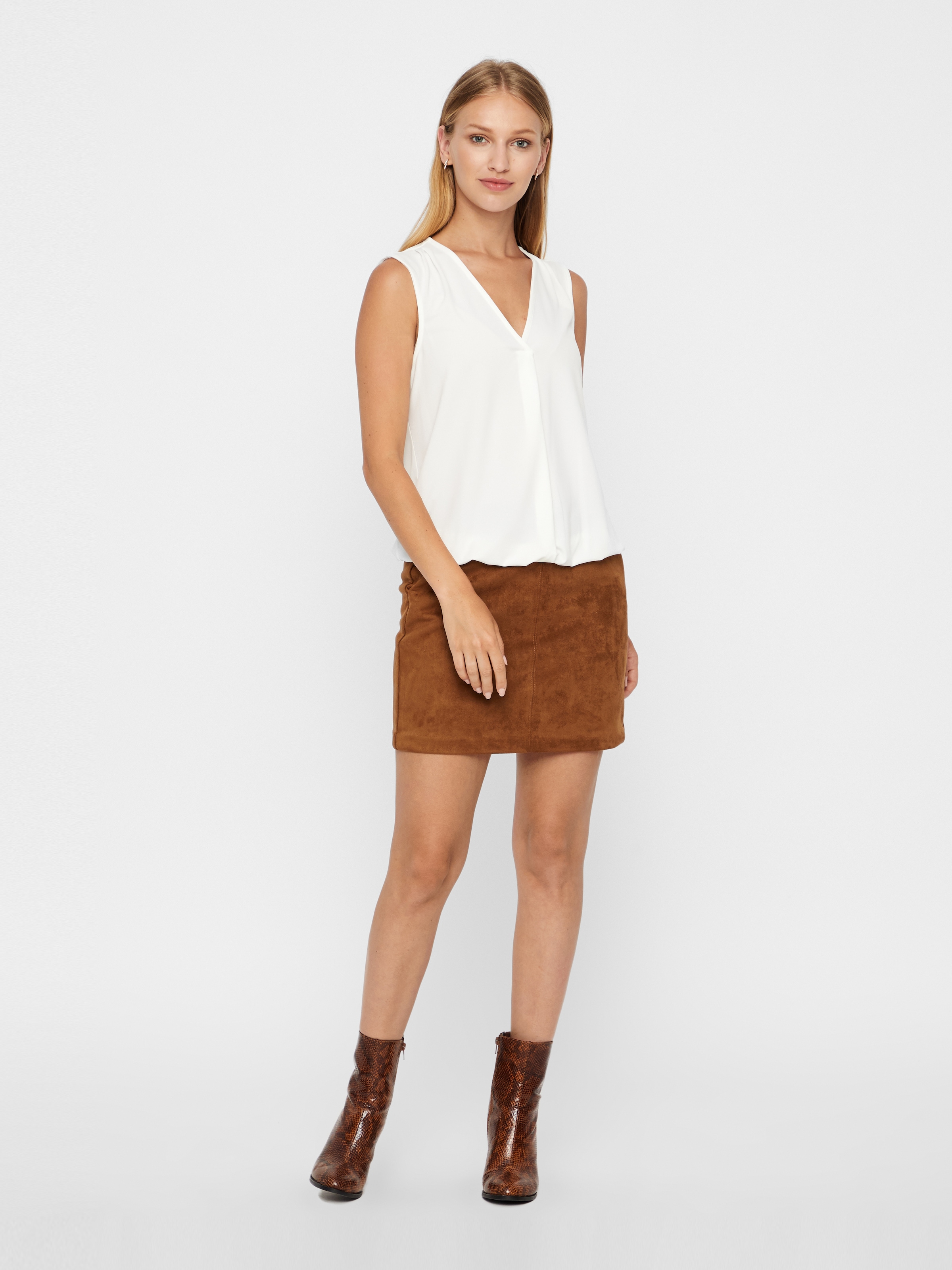 Vero Moda Jupe en similicuir »VMDONNADINA FAUXSUEDE SHORT SKIRT«