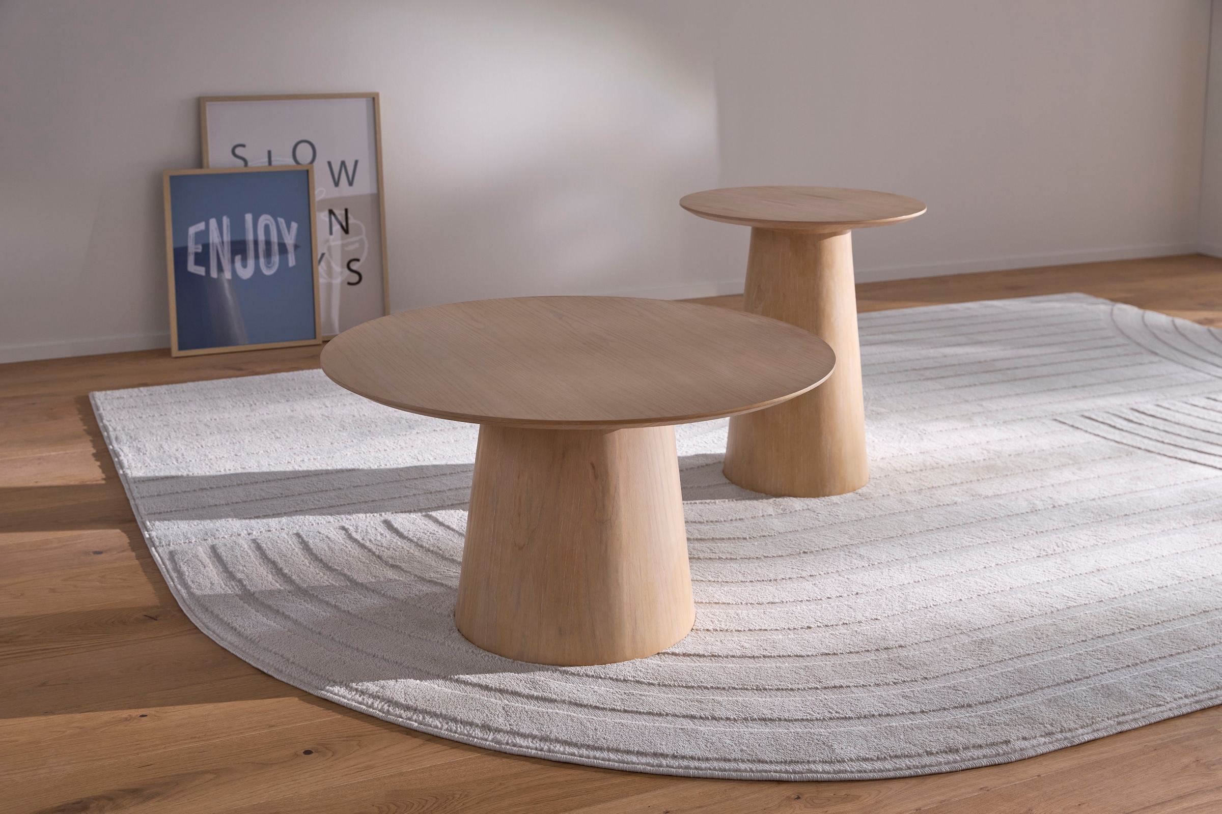 s.Oliver Table basse »Hemmon« 1 cuis tlg. mit massivem Eschenfuss, edler Echtholzplatte, Durchmesser 80 cm
