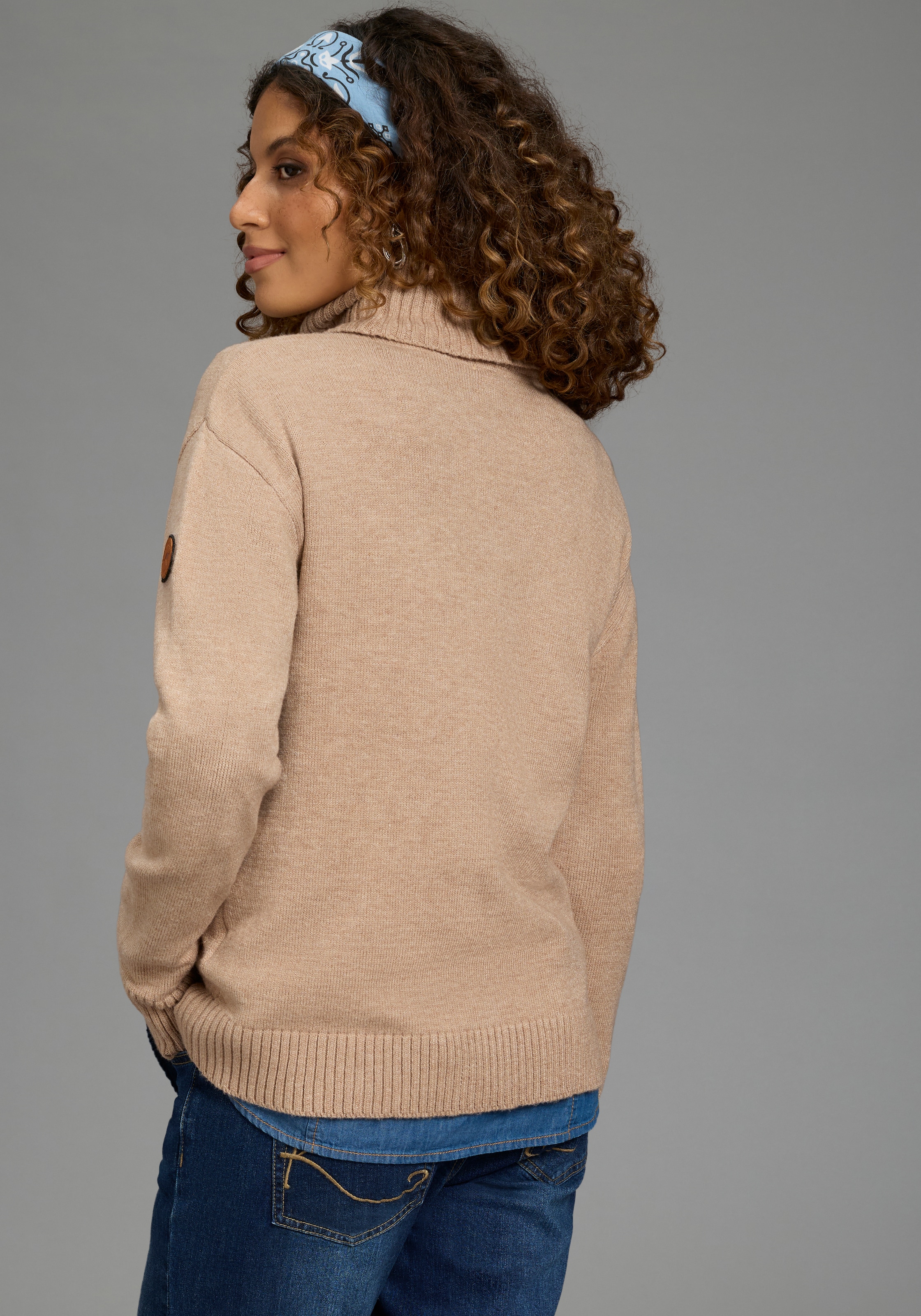 KangaROOS Rollkragenpullover mit Rollkragen, hüftlange Form, lässig geschnitten