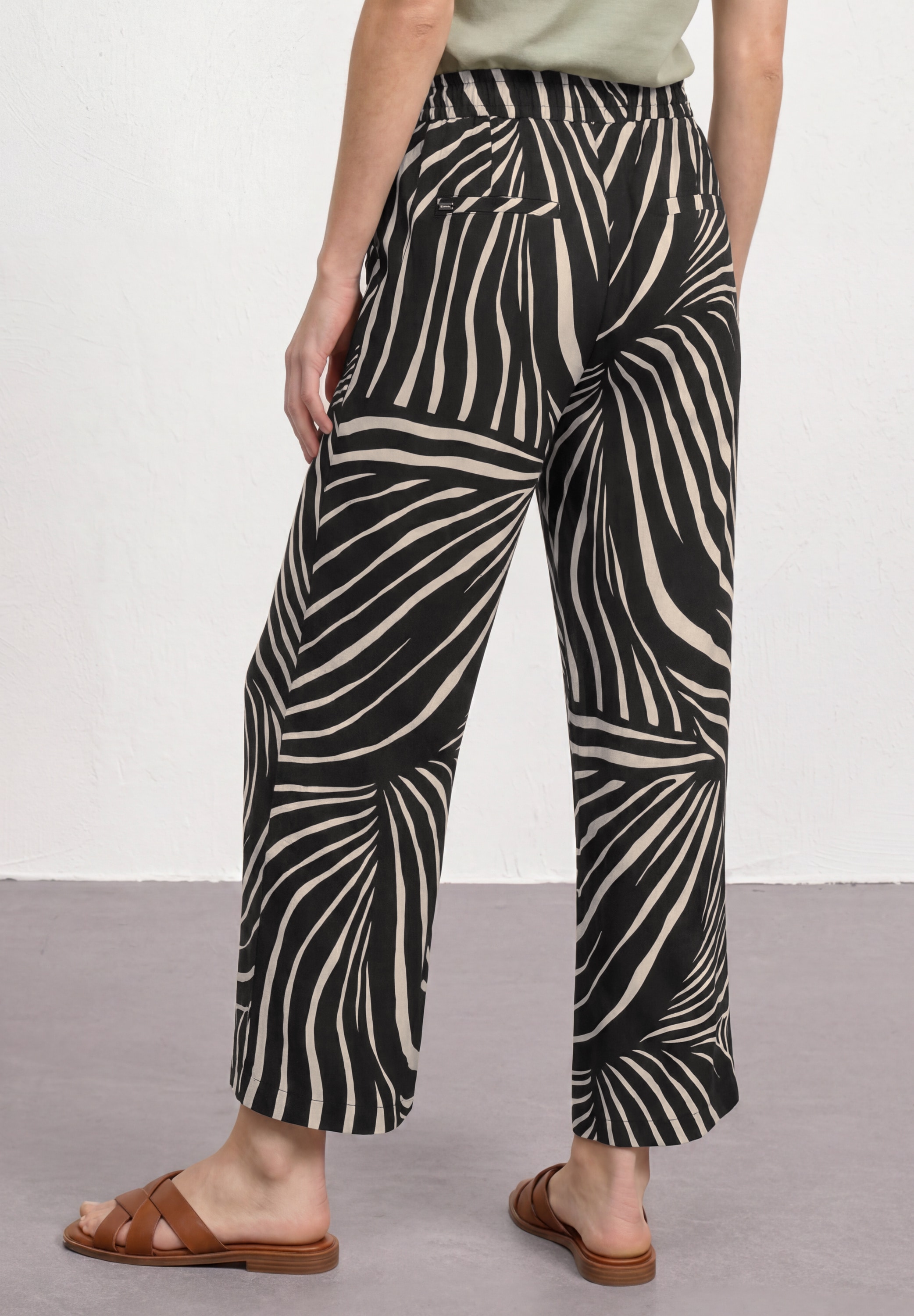 STREET ONE Pantalon 7/8 »Style Emee«  7/8 Sommerhose  mit grafischem Print und im Lose Fit