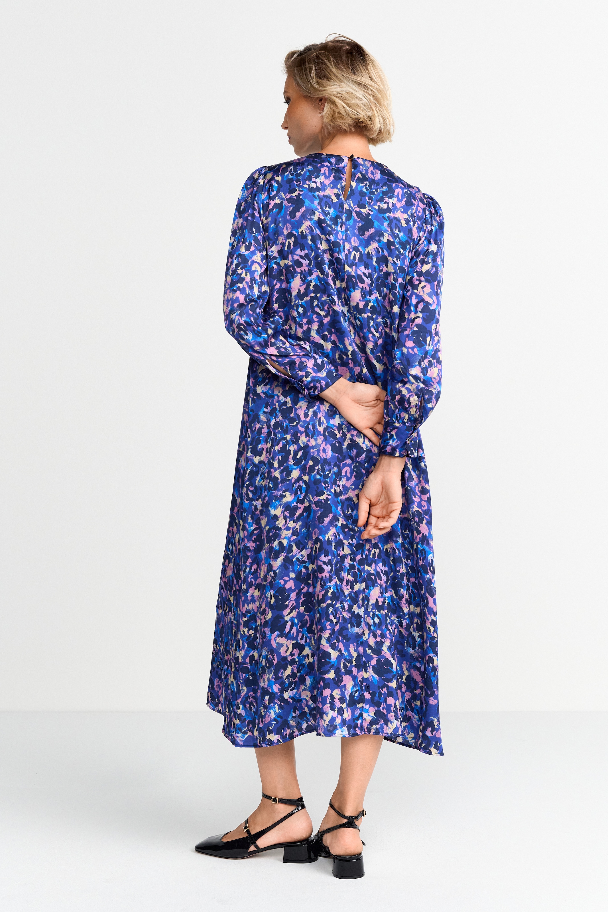 RICHROYAL Robe midi mit künstlerischem Colour-Leo-Print