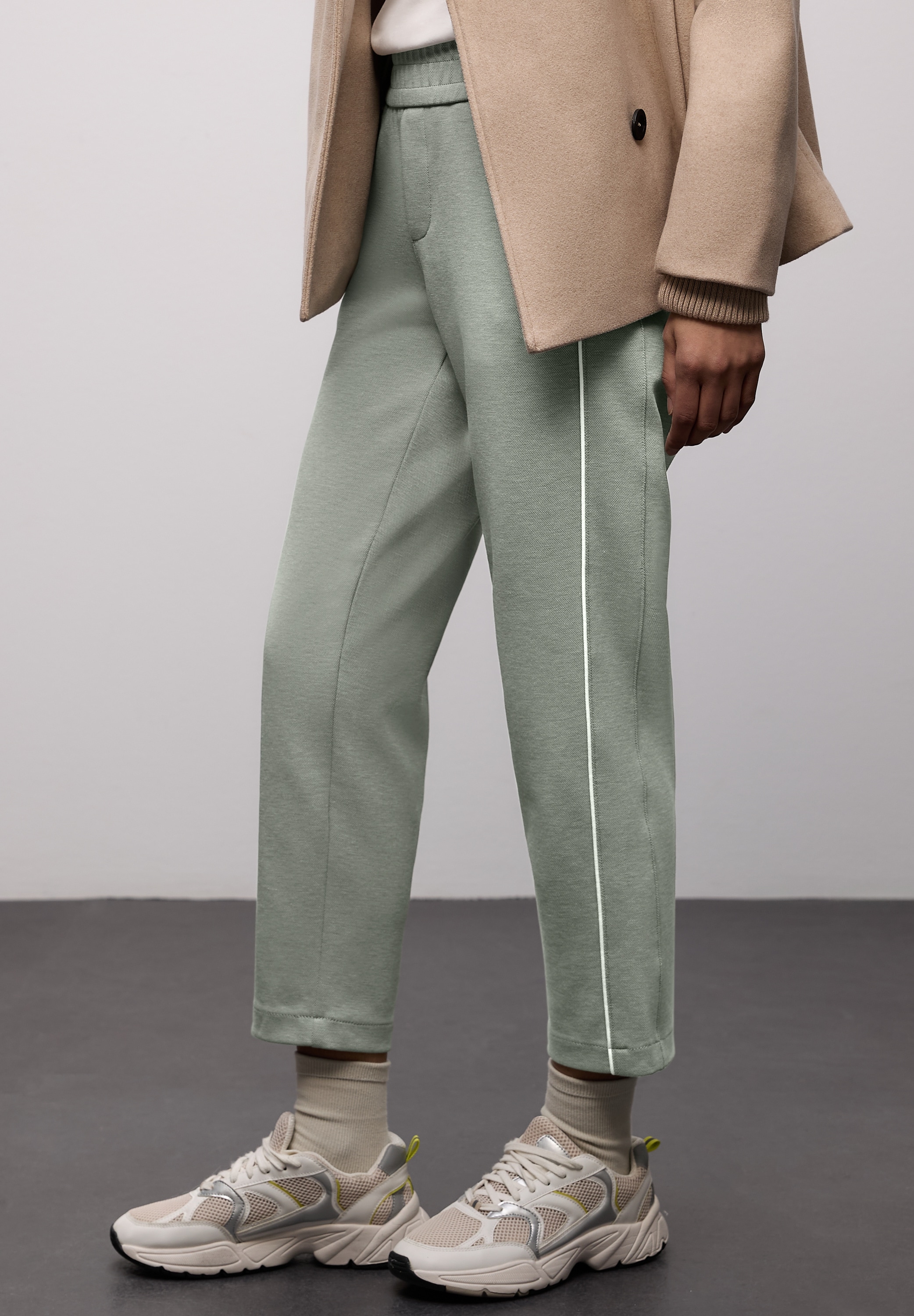 STREET ONE Pantalon en tissu »Style Bonny Piqué«  mit Tape-Detail