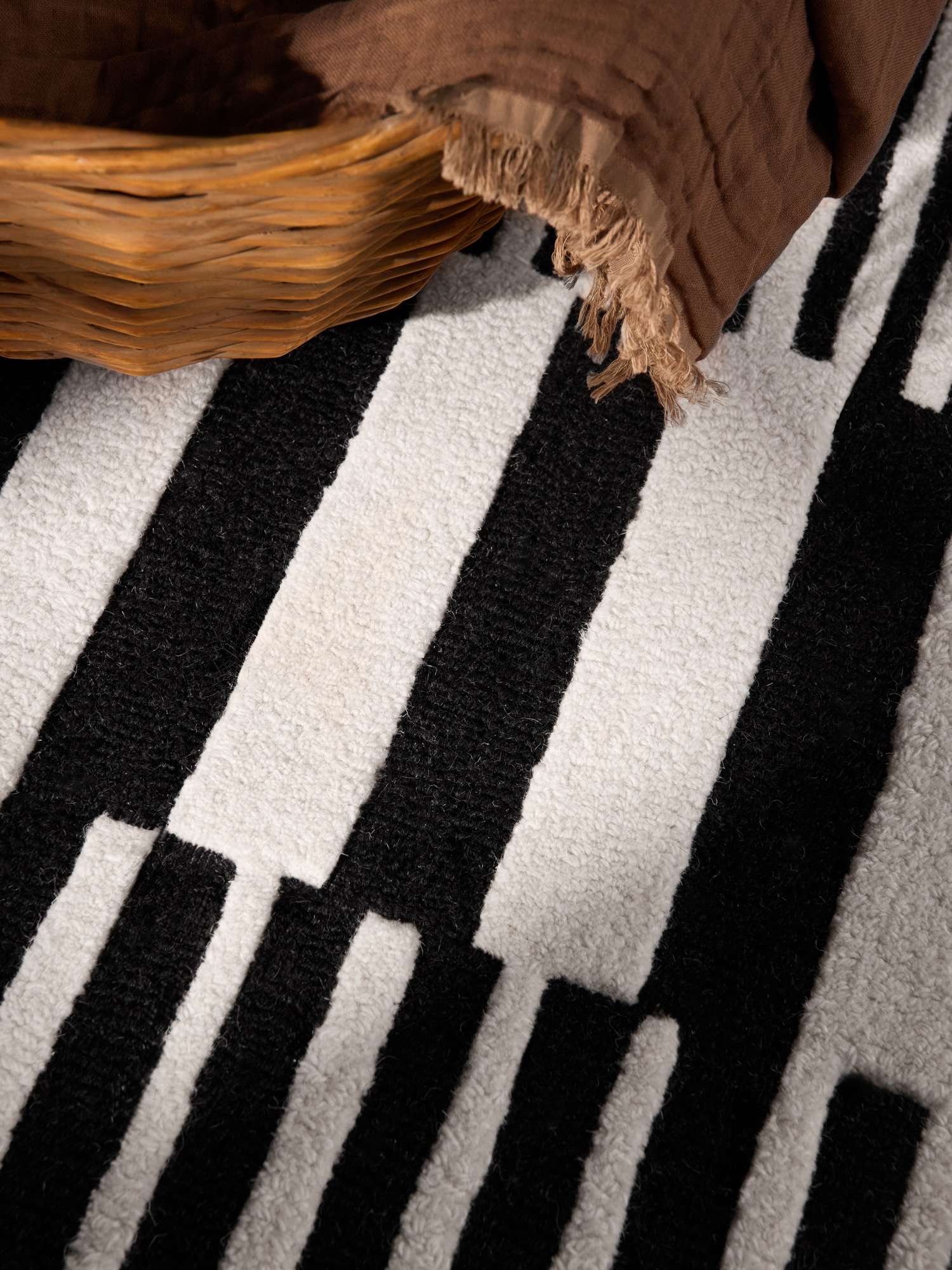 ELLE DECORATION Wollteppich »Pulse« rechteckig 12 mm Höhe Wolle, Natur, Wohnzimmer, schwarz weiss, Modern, Geometrisch, Streifen
