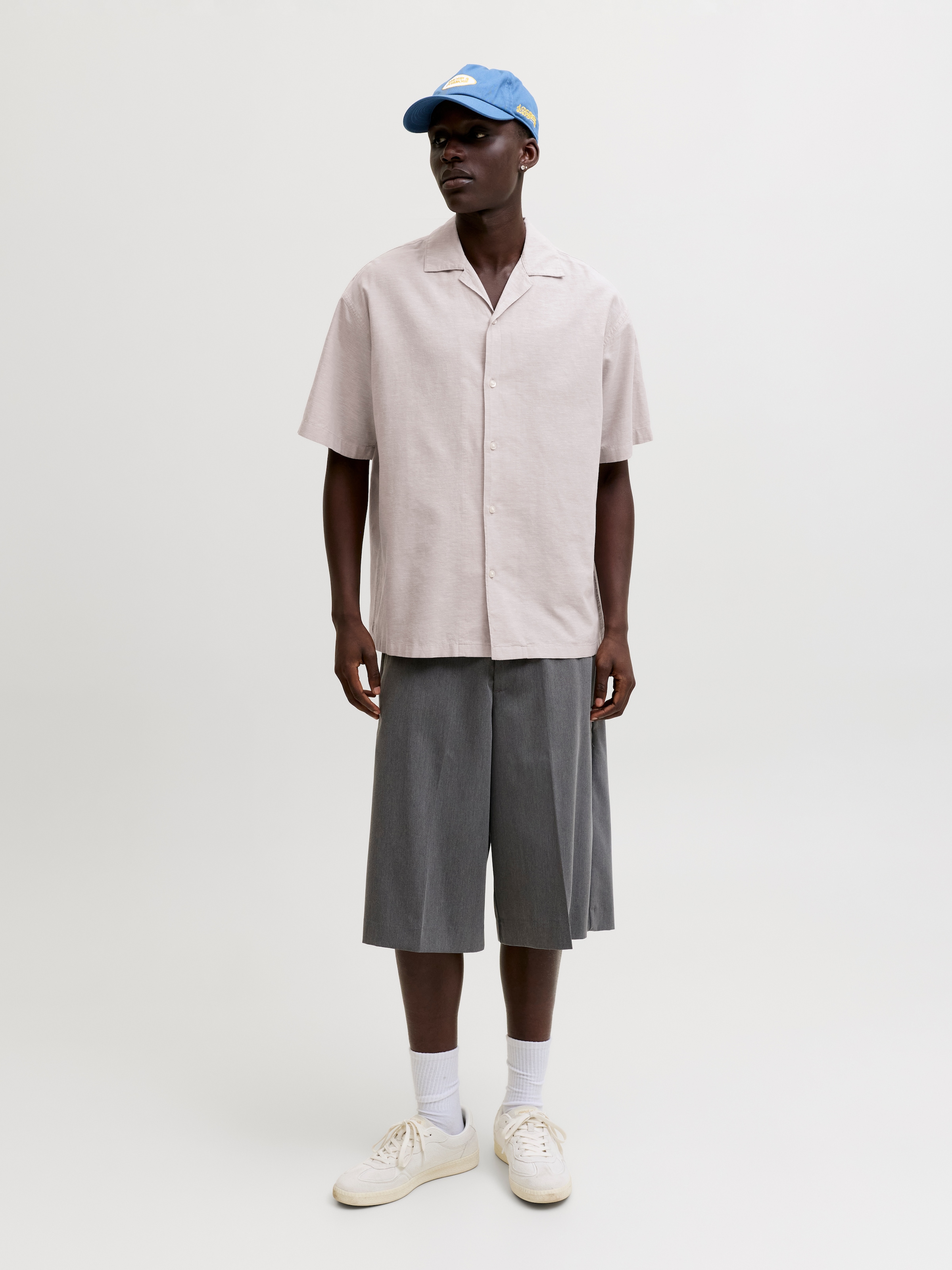 Jack & Jones Chemise à manches courtes »JJEBREEZE LINEN BLEND RESORT SHIRT SS SN« mit Knopfleiste