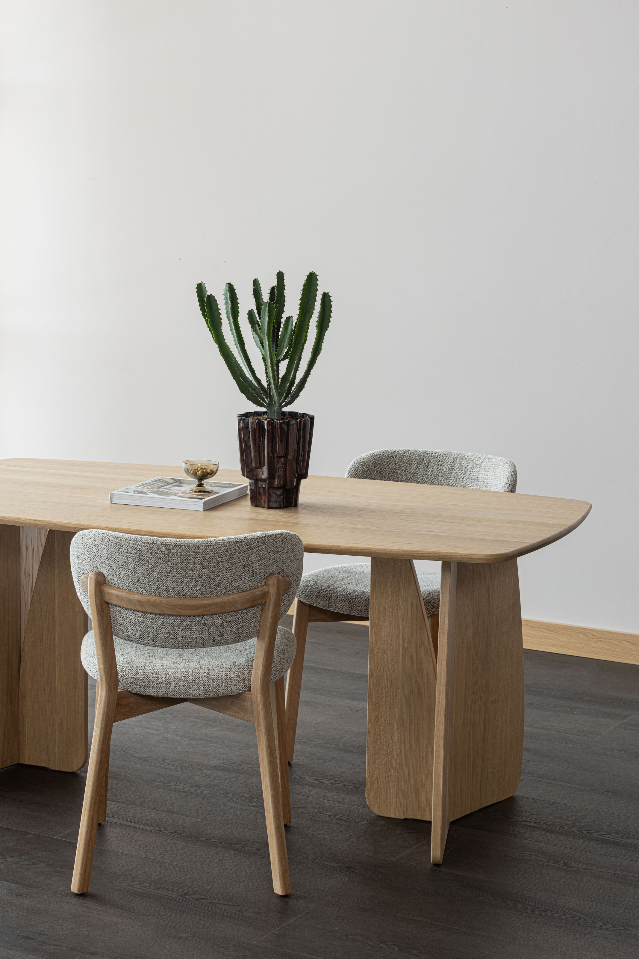 WOOOD Fauteuil lounge »Udar mit Eichenholzgestell und More-Melange-Bezug, B68 x T75 x H76 cm« très haute résistance à l'usure, accoudoirs intégrés, capacité de charge 120 kg