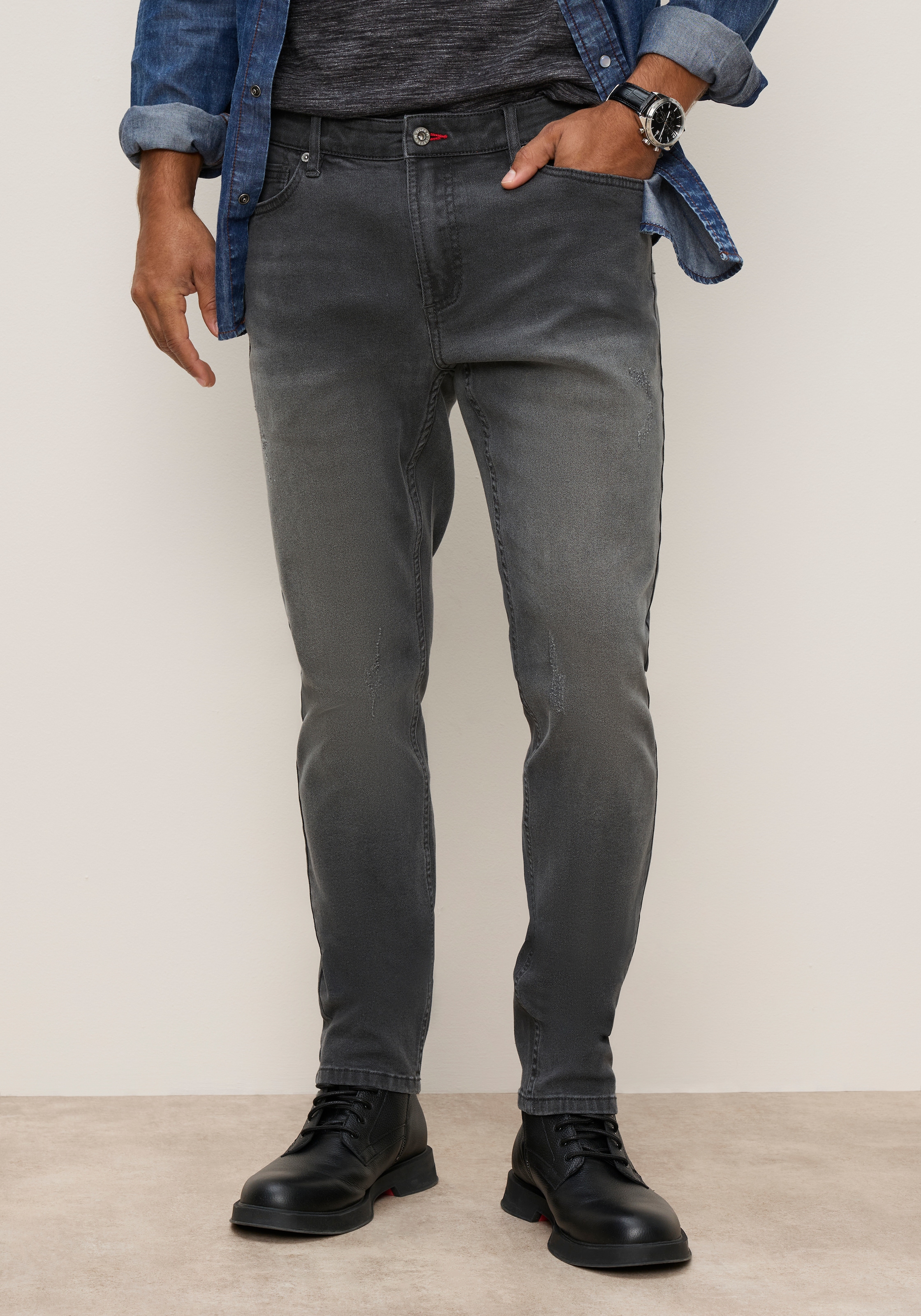 Bruno Banani Slim-fit-Jeans »Liam« mit schmaler Beinform, niedrige Leibhöhe, in 32 und 34 Inch