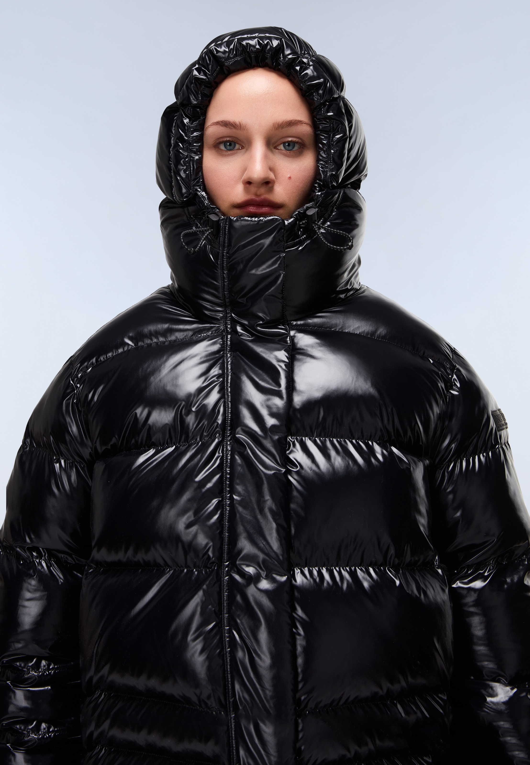 Napapijri Veste matelassée »GLANE« avec capuche in glänzender Optik