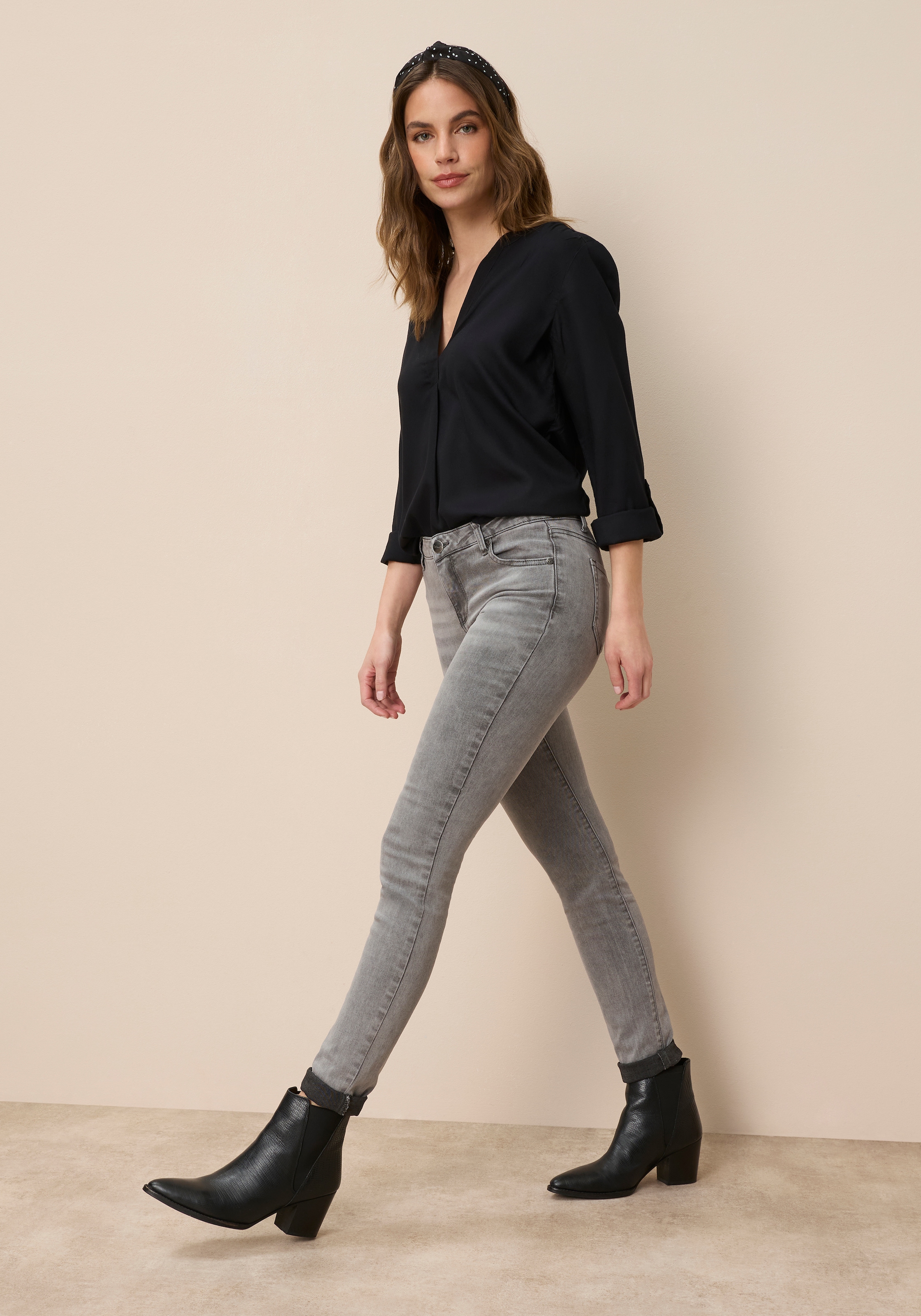 Tamaris Skinny-fit-Jeans schmale Beinweite, mit Gürtelschlaufenbund, mit Metallreissverschluss