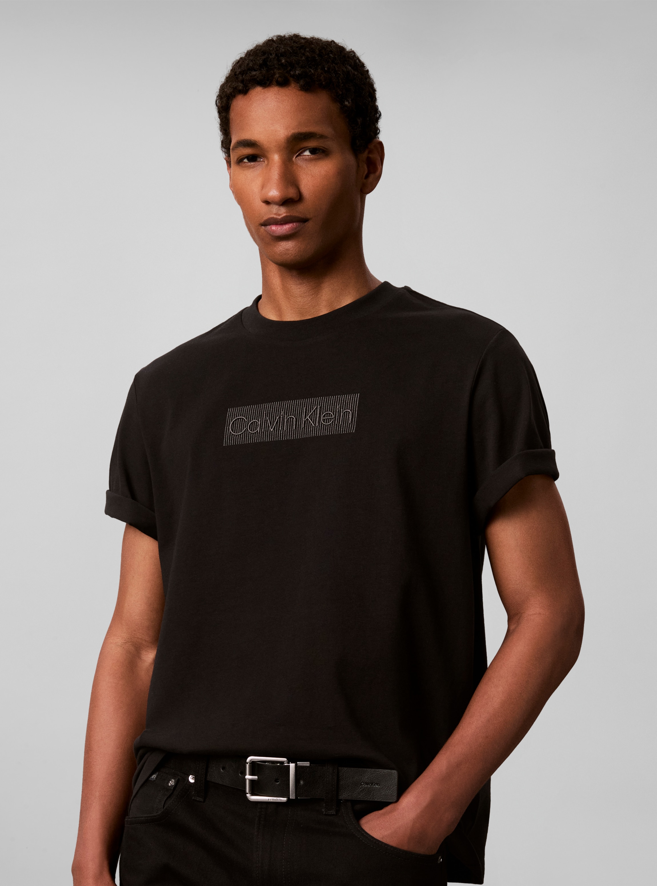 Calvin Klein T-shirt »CALVIN GRAPHIC« Coupe régulière avec col rond