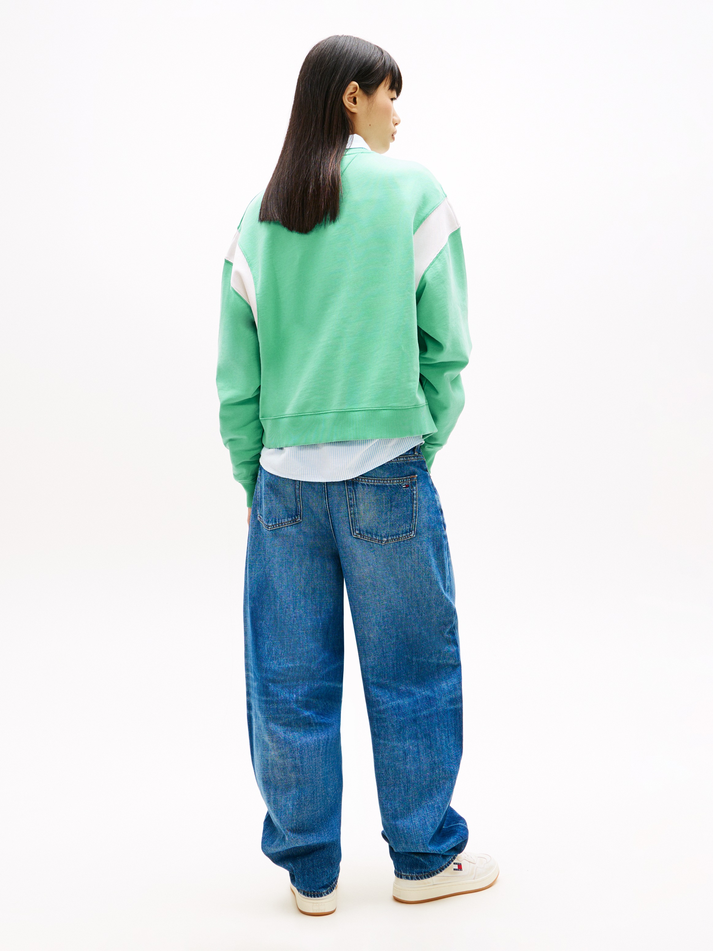 Tommy Jeans Sweatshirt »TJW BXY VARSITY CREW«, im Boxy Fit, Schulter-Details
