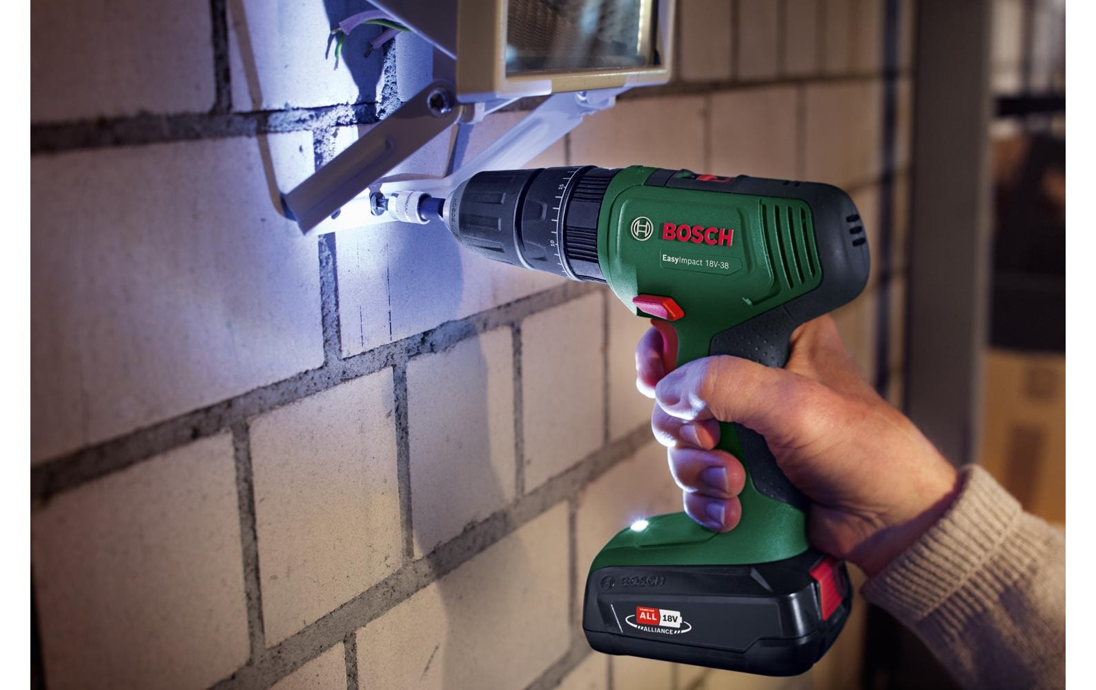 BOSCH Perceuse à percussion sans fil »EasyImpact 18 V-38«