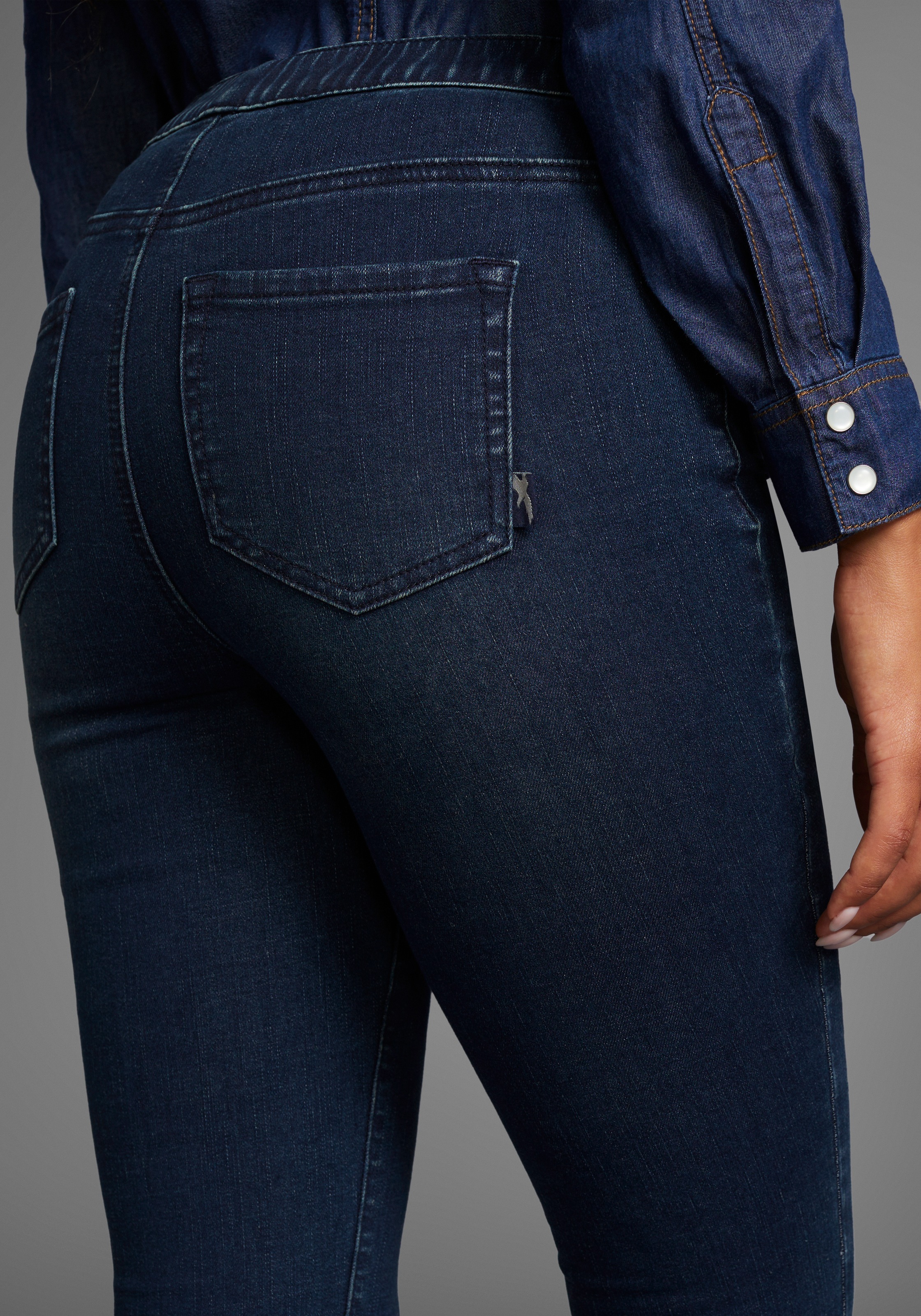 Arizona Jeansjeggings »Bootcut mit leichtem Thermo Effekt« High Waist