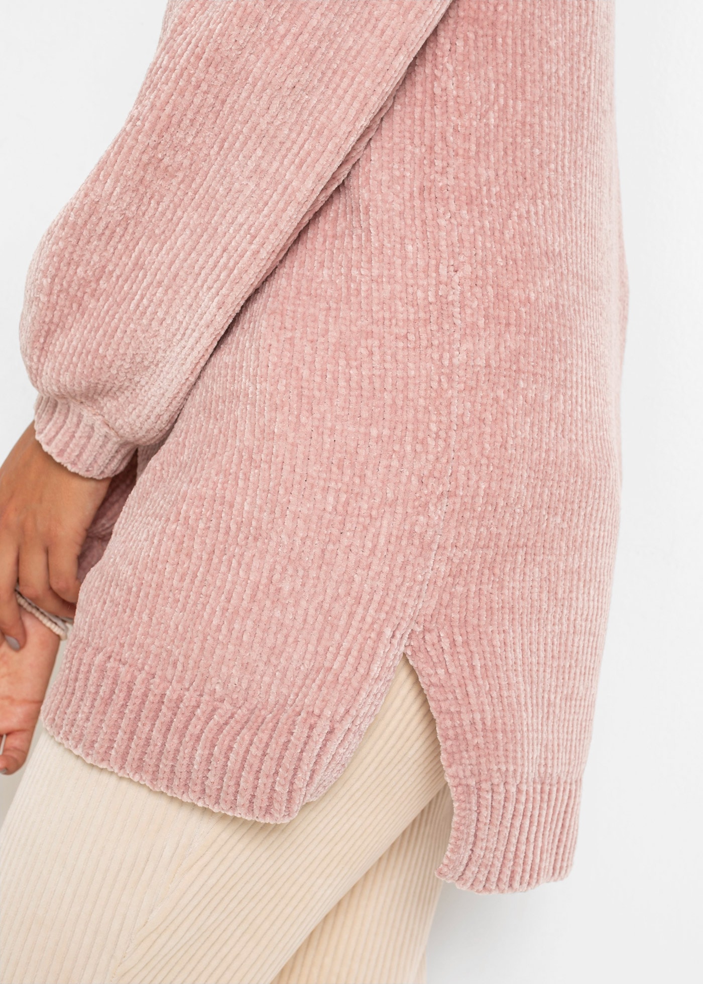 bonprix Pull long »Chenille-Longpullover« en chenille, large encolure bateau, plus long au dos